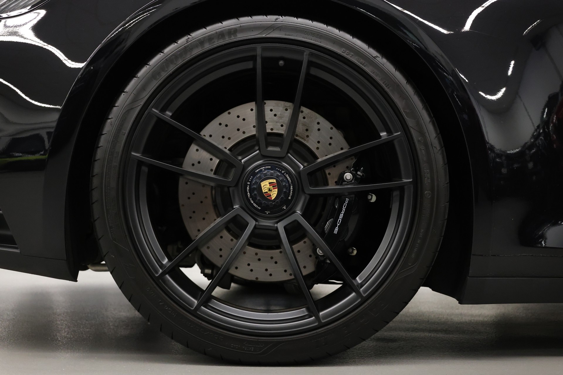 PORSCHE 911 Coupé 3.0 Carrera 4 GTS PDK-image-16