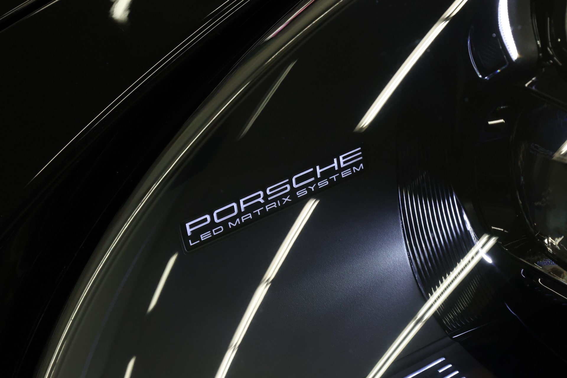 PORSCHE 911 Coupé 3.0 Carrera 4 GTS PDK-image-13