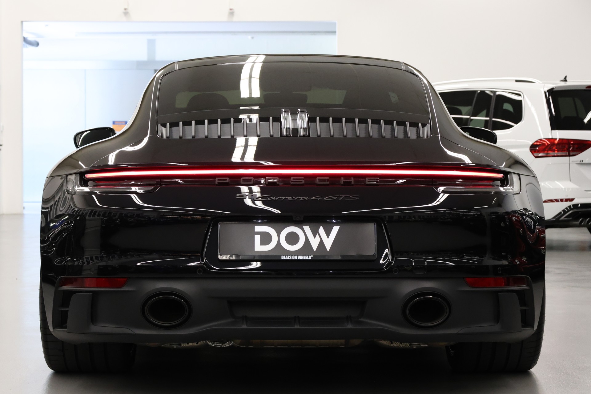 PORSCHE 911 Coupé 3.0 Carrera 4 GTS PDK-image-8
