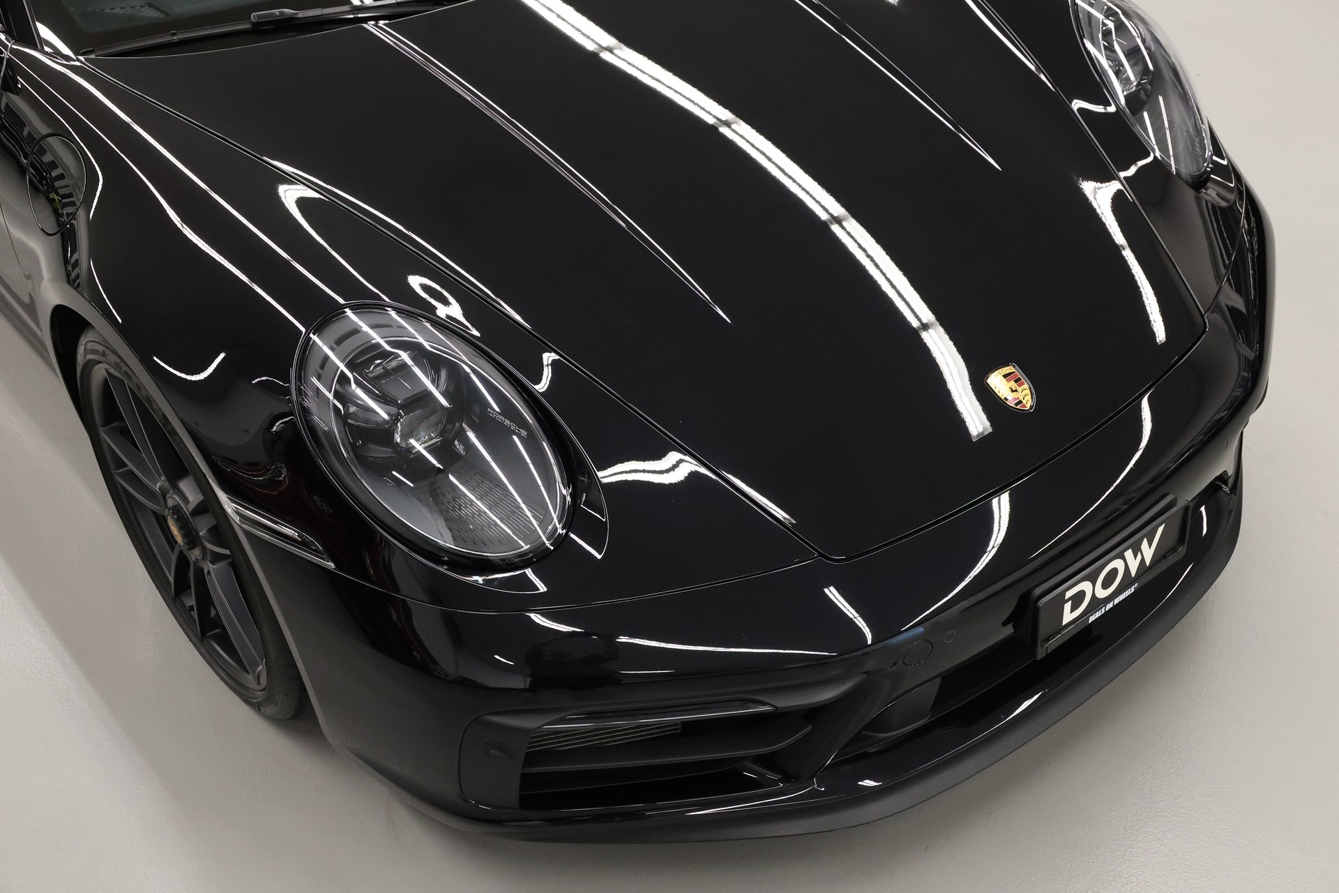PORSCHE 911 Coupé 3.0 Carrera 4 GTS PDK-image-4