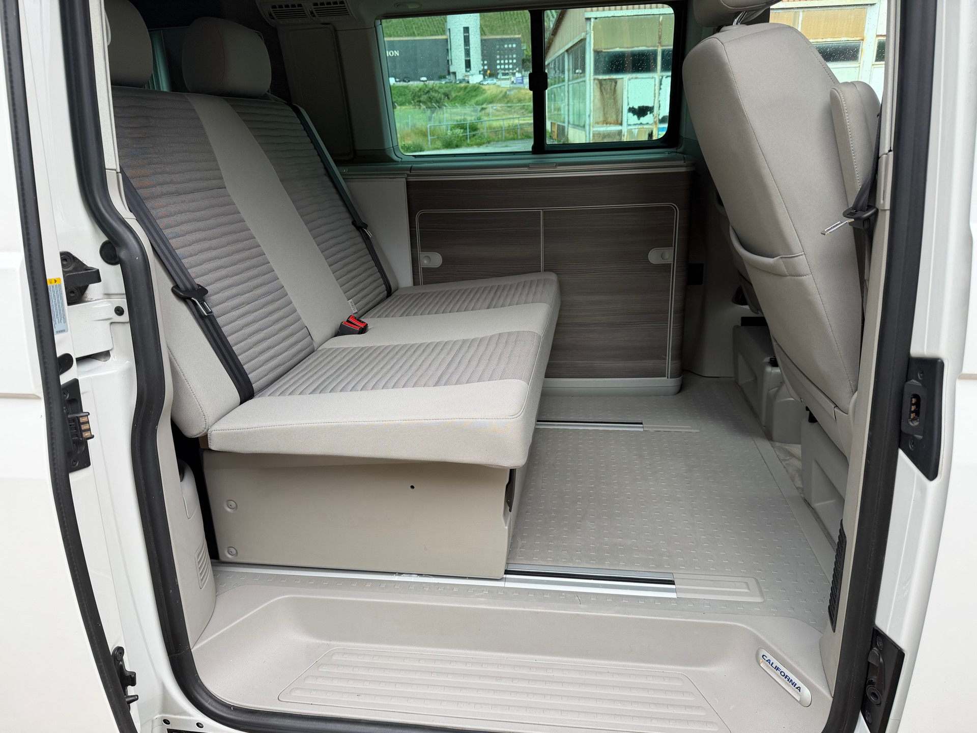 VW T6 California 2.0 TDI Ocean 4Motion DSG-image-14