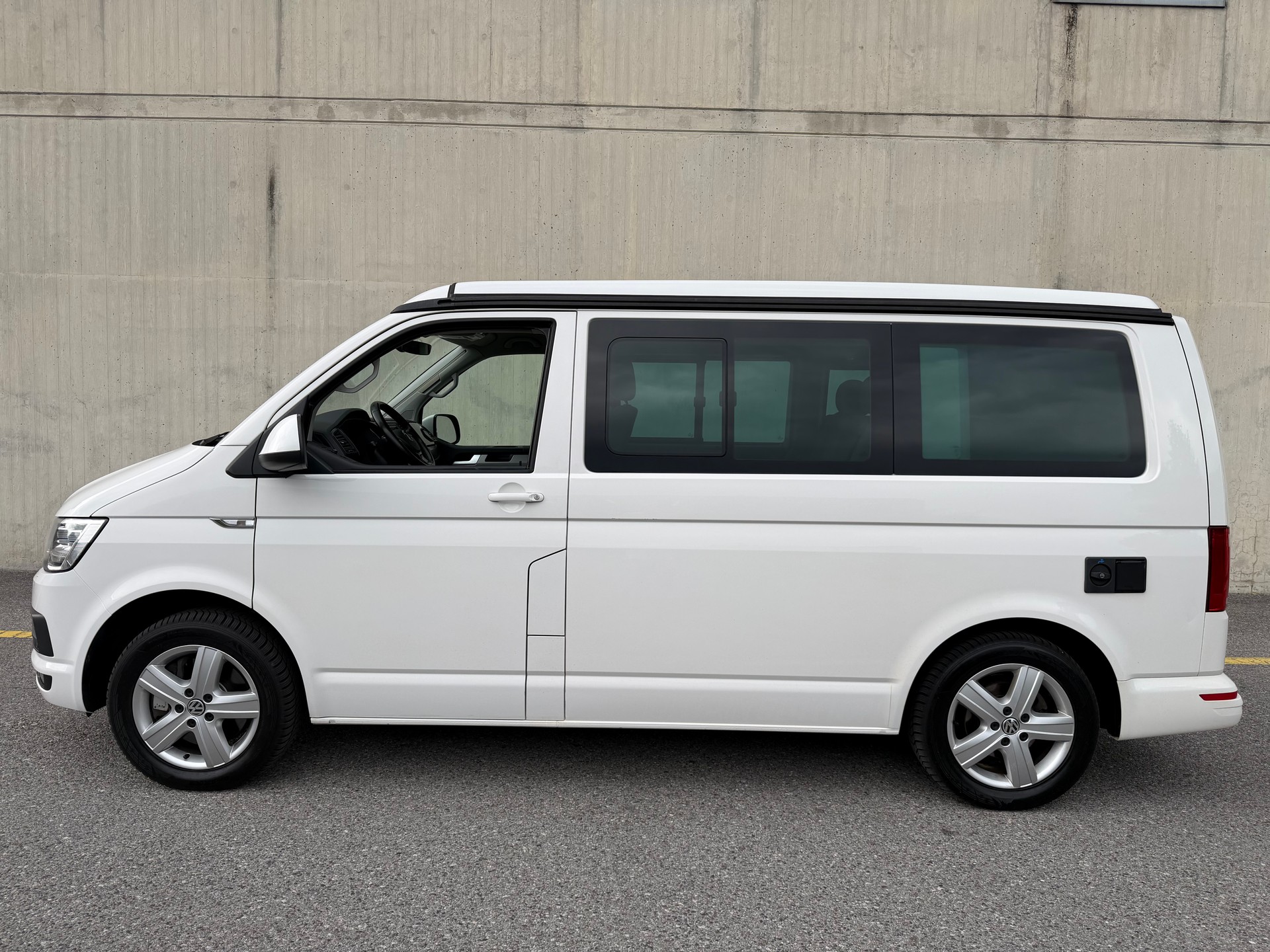 VW T6 California 2.0 TDI Ocean 4Motion DSG-showroom-element-1