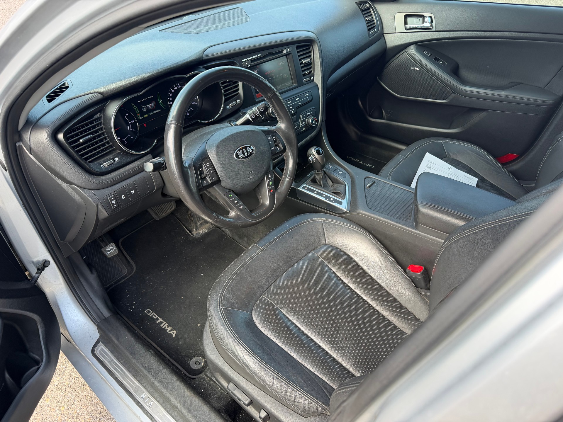 KIA Optima 2.0 CVVT Hybrid Automatic-image-8
