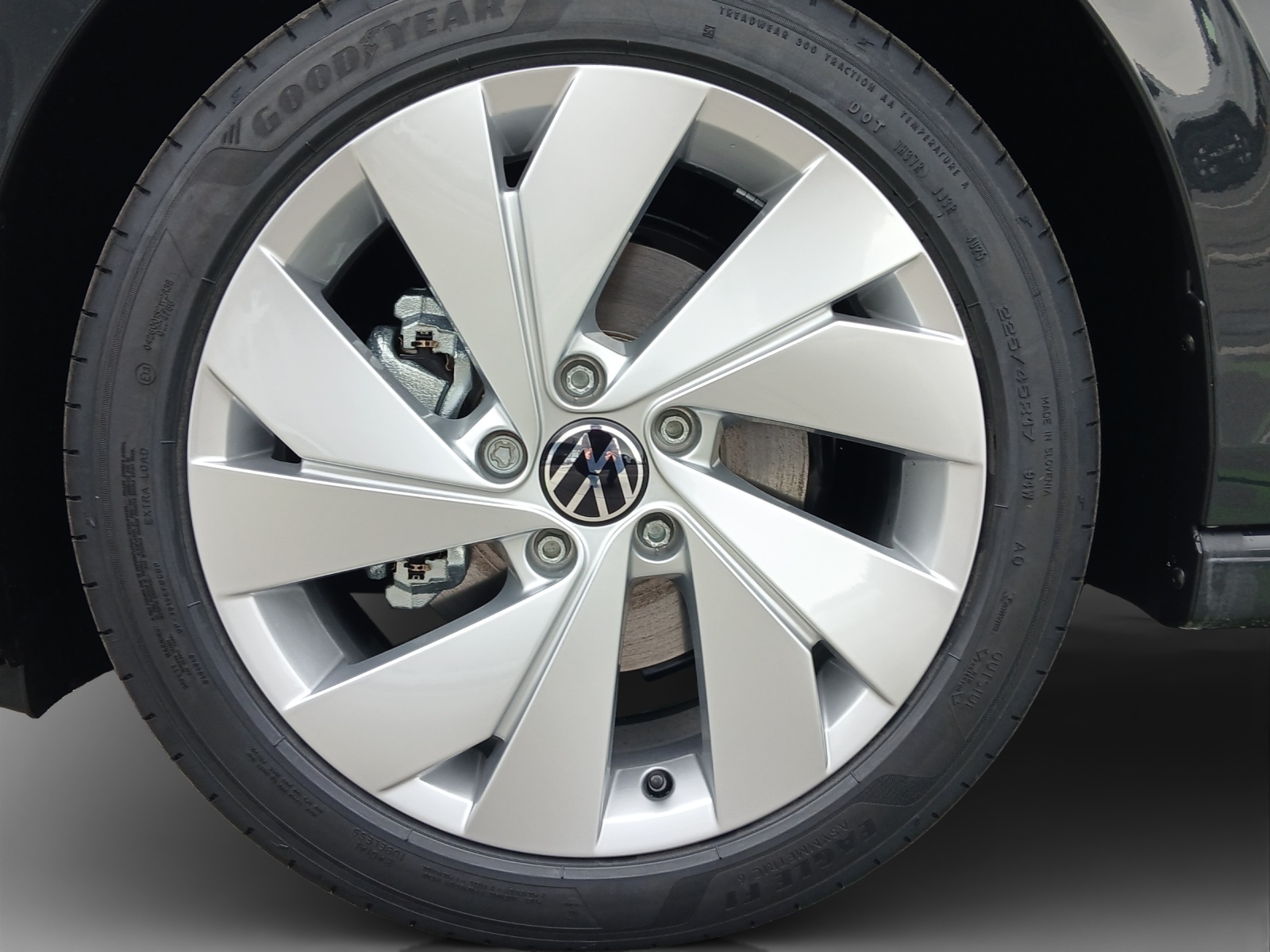 VW Golf 1.5 e TSI mHEV United DSG-image-15