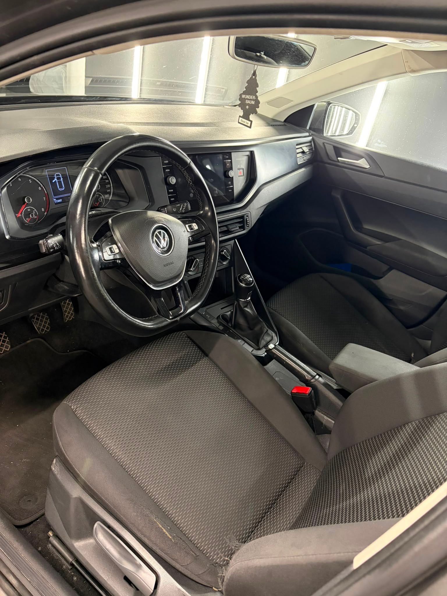 VW Polo 1.0 BMT Comfortline-image-4