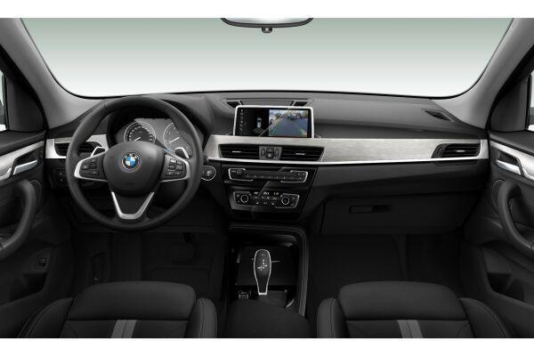 BMW X1 18d Sport Line xDrive F48 (CH)-showroom-element-3