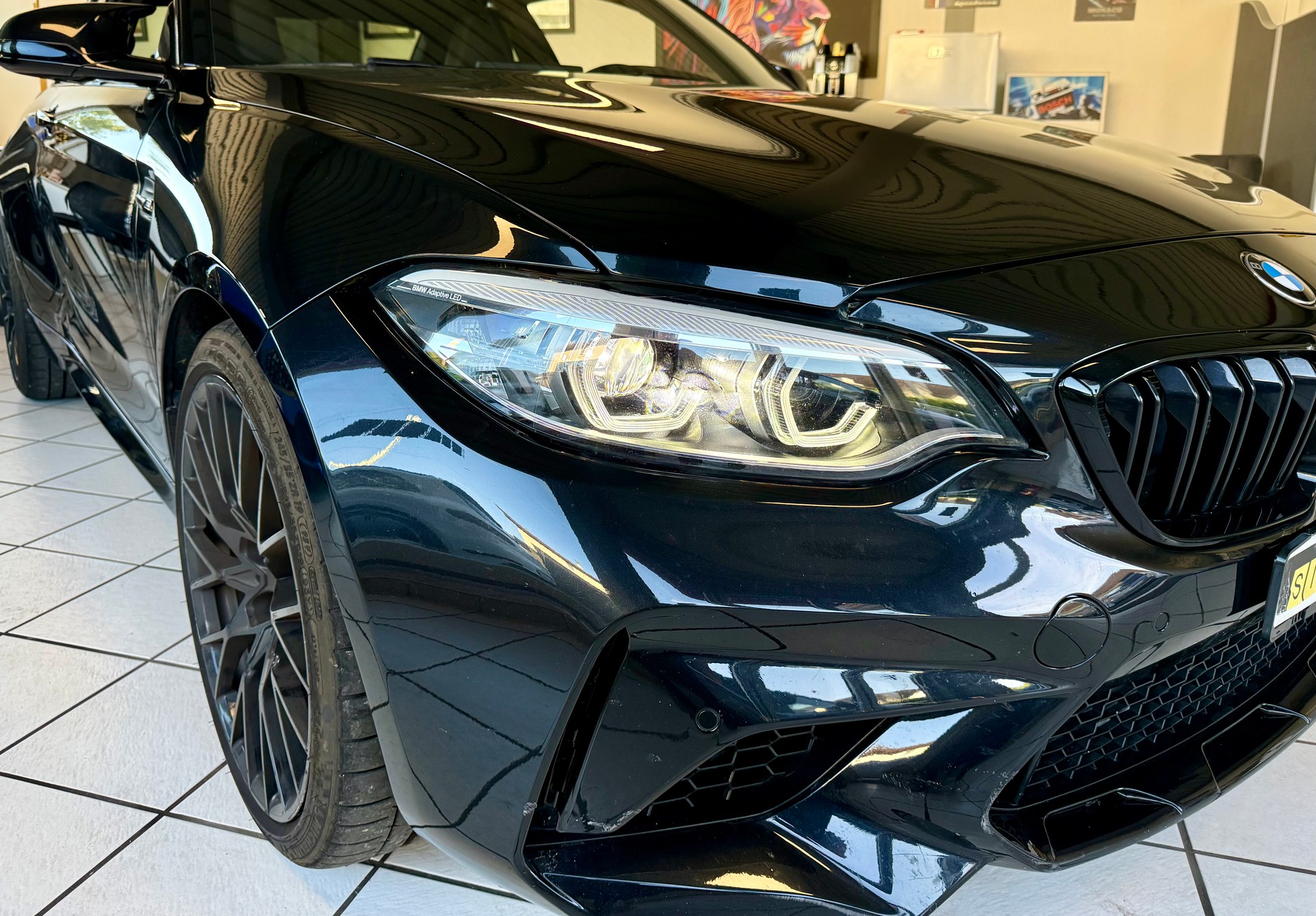 BMW M2 Competition Drivelogic-showroom-element-1