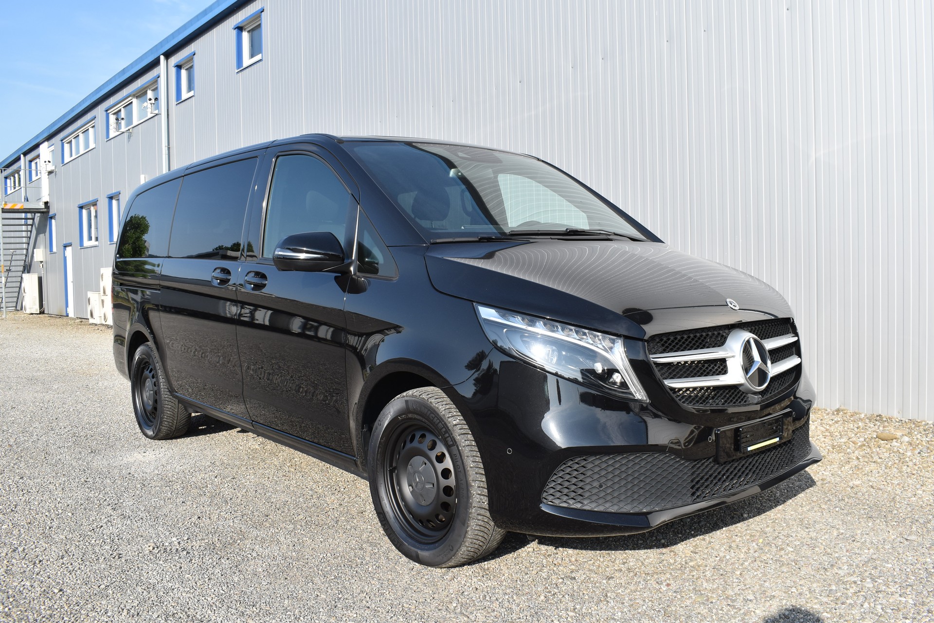 MERCEDES-BENZ V 300 d lang 4Matic 9G-Tronic-image-2