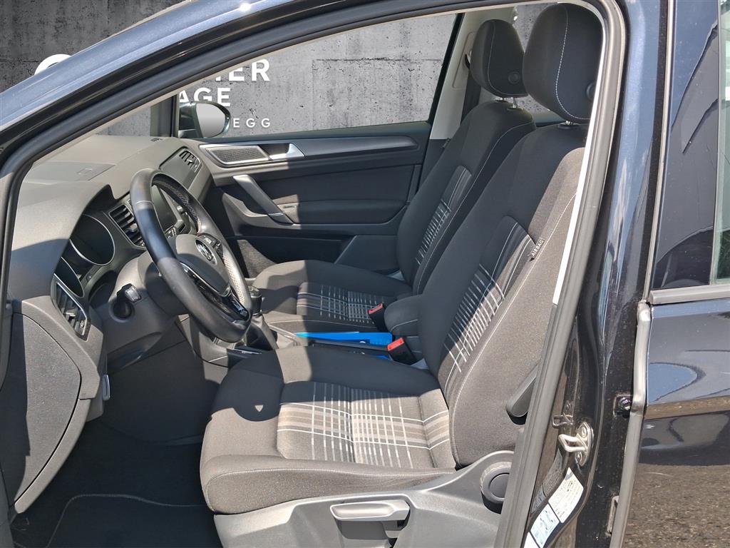 VW Golf Sportsvan 1.4 TSI Lounge-image-6