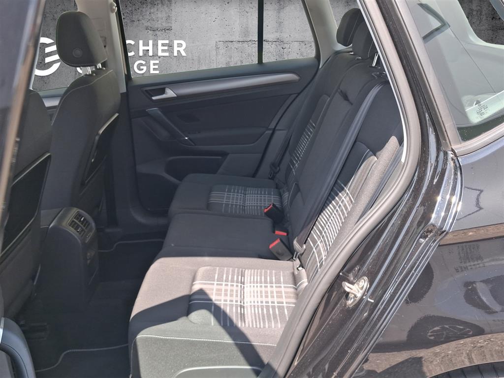 VW Golf Sportsvan 1.4 TSI Lounge-image-7