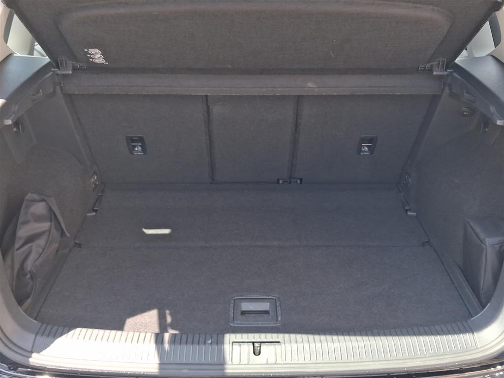 VW Golf Sportsvan 1.4 TSI Lounge-image-11