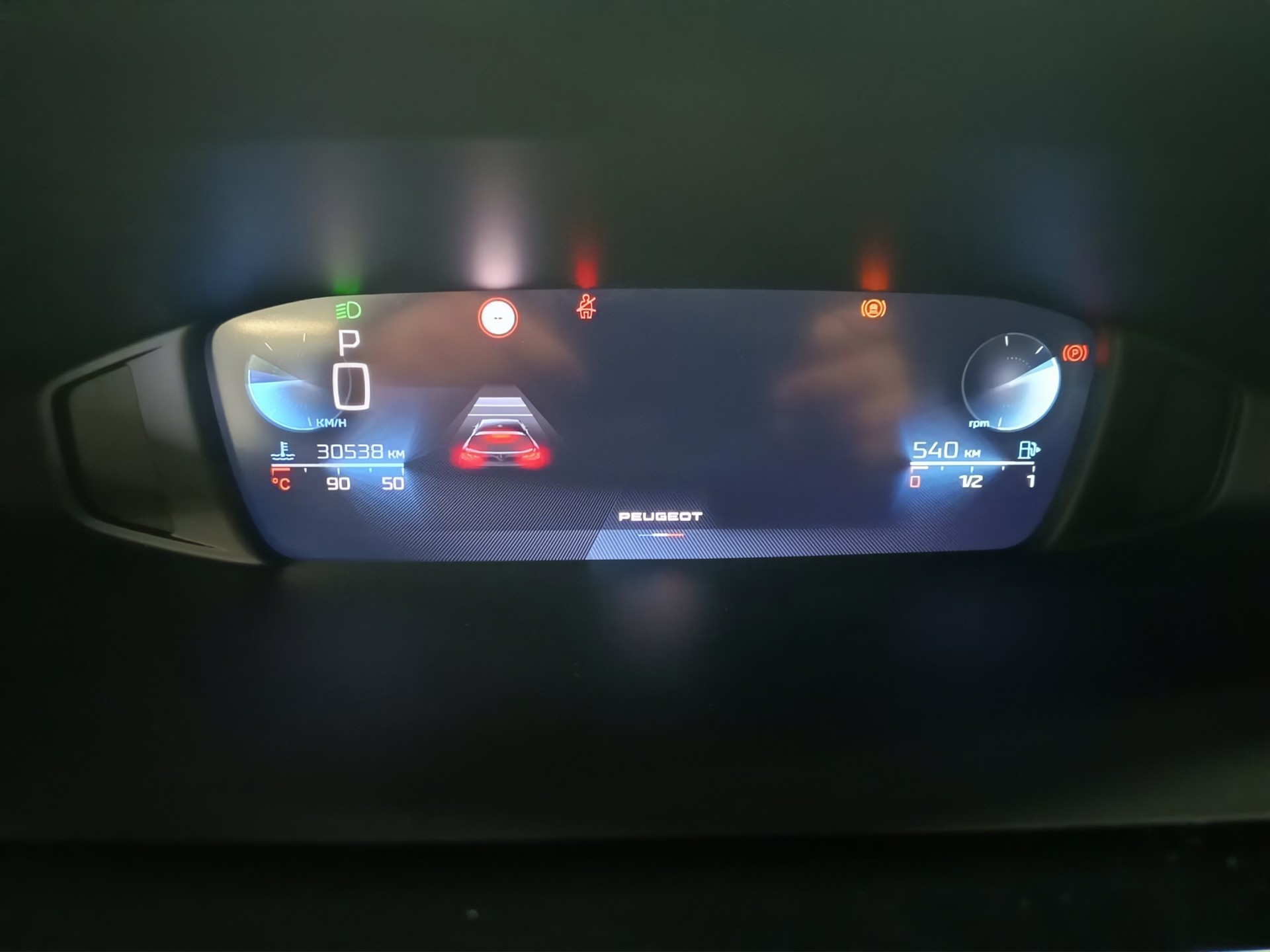 PEUGEOT 308 SW 1.2 PureTech Allure-image-10