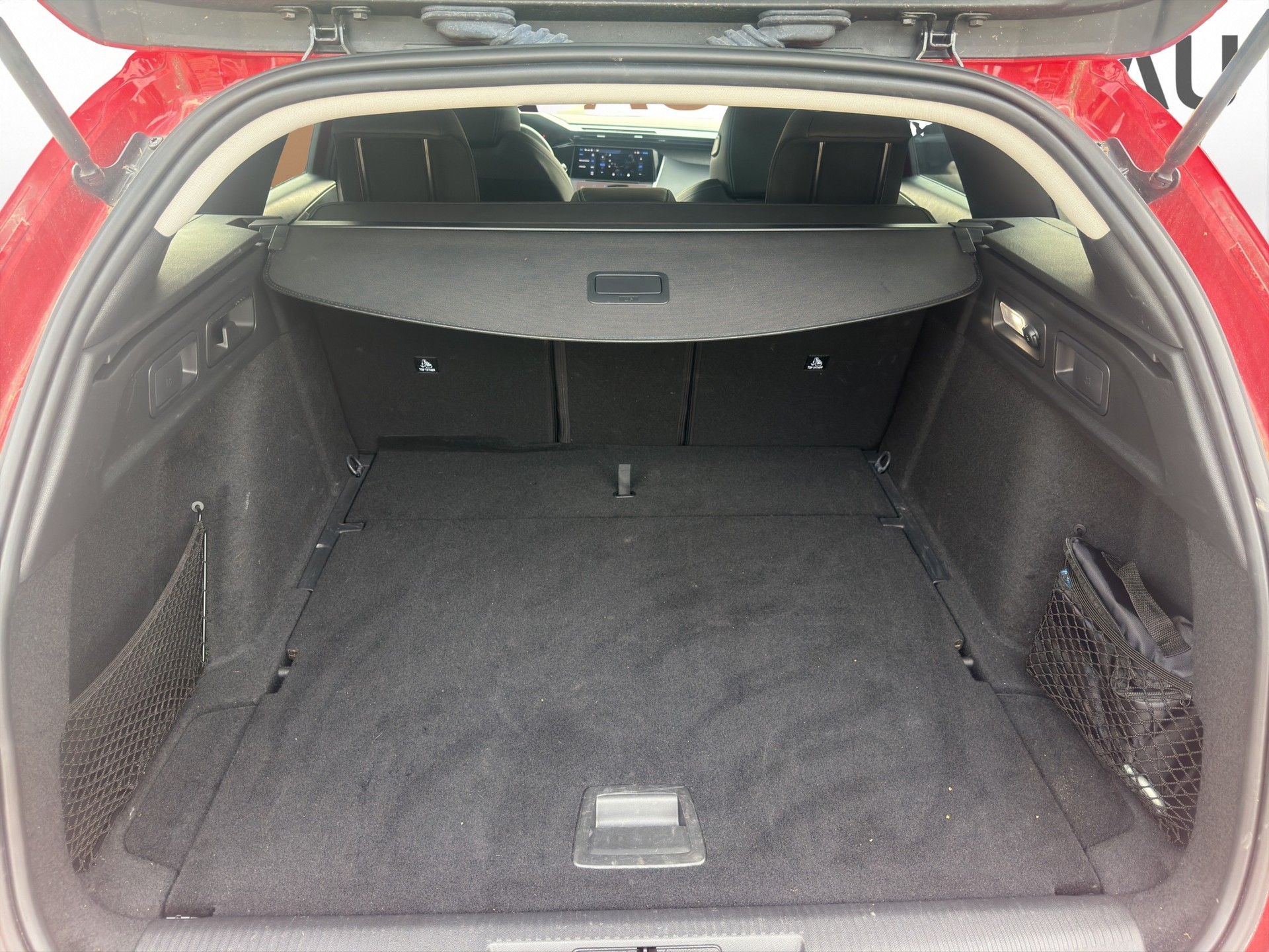 PEUGEOT 308 SW 1.2 PureTech Allure-image-25