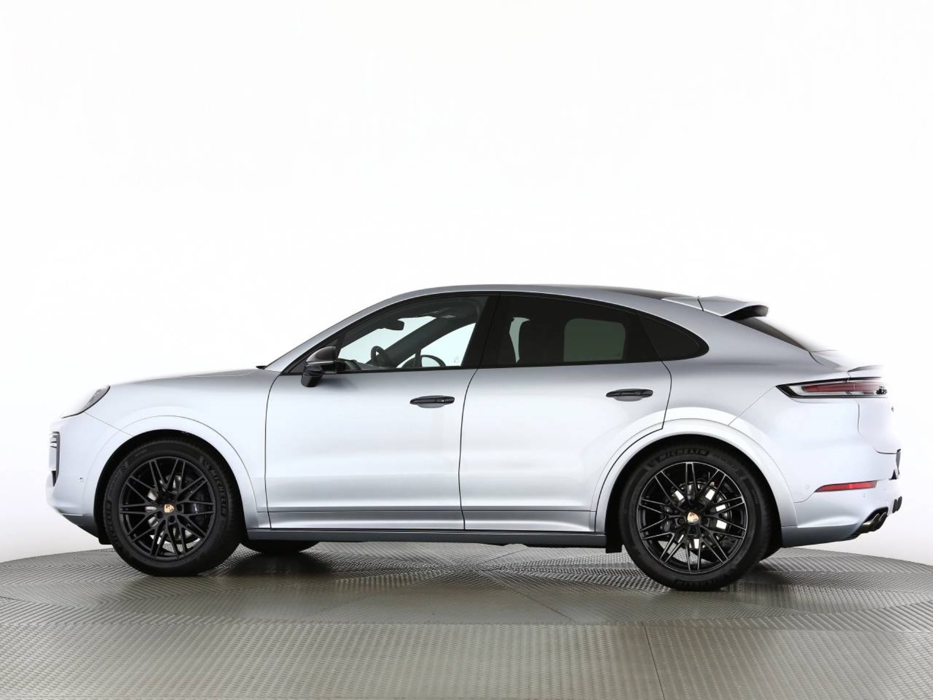 PORSCHE Cayenne Coupé Black Edition-image-13