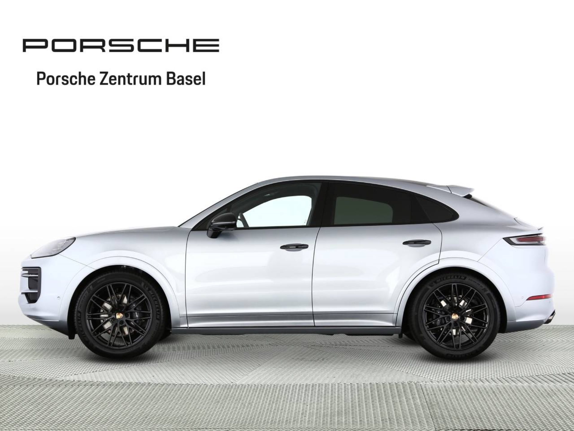 PORSCHE Cayenne Coupé Black Edition-showroom-element-1
