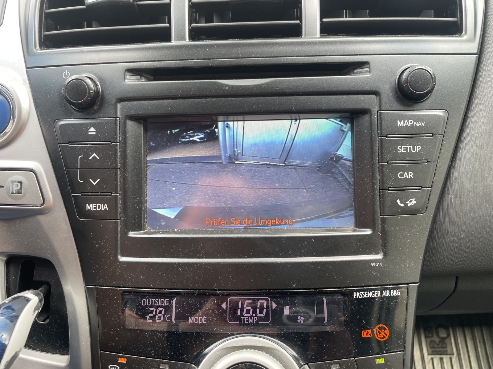 TOYOTA Prius+ 1.8 VVT-i HSD Sol-image-15