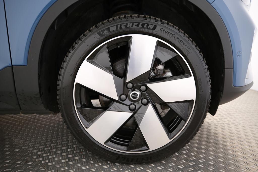 VOLVO XC40 P8 Twin Ultimate AWD-image-13