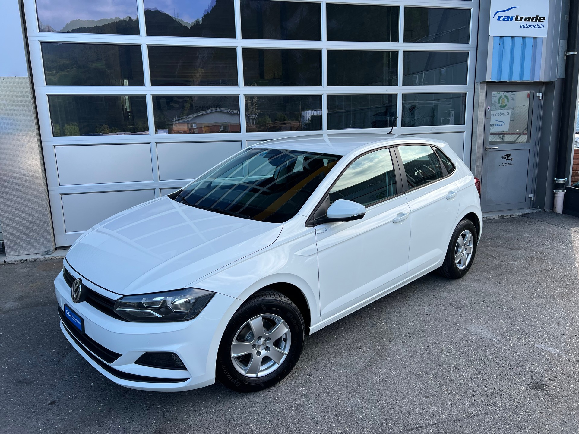 VW Polo 1.0 BMT Comfortline ** Klima * App Navi * Tempmat * 8fachbereift * frisch ab MFK * 1 Jahr Garantie möglich **-image-0