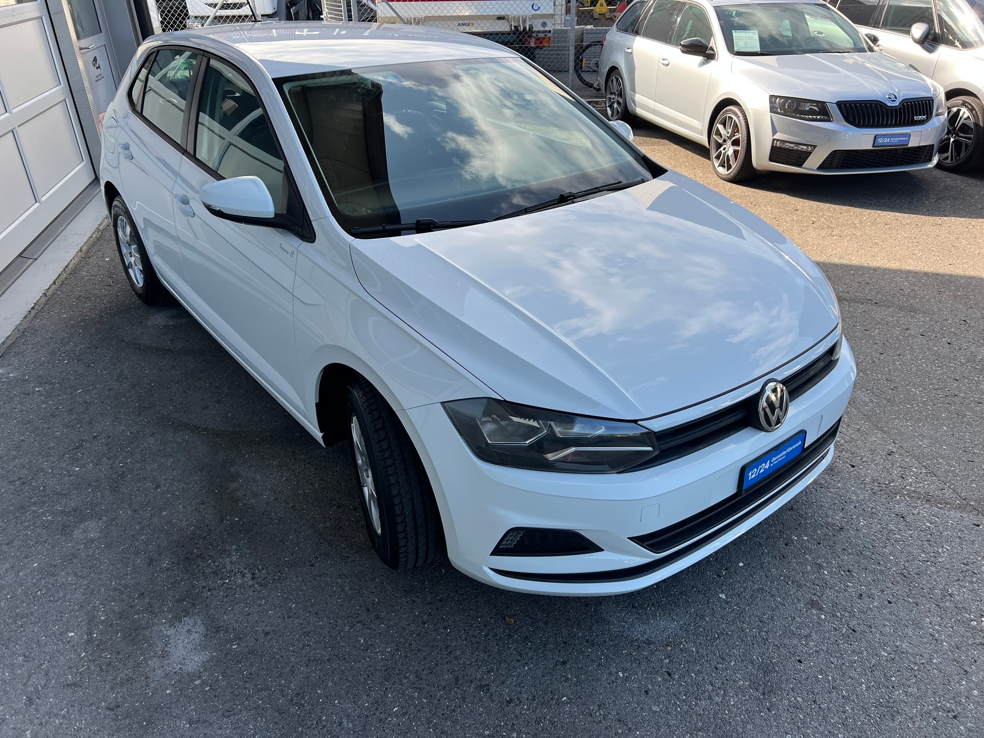 VW Polo 1.0 BMT Comfortline ** Klima * App Navi * Tempmat * 8fachbereift * frisch ab MFK * 1 Jahr Garantie möglich **-image-5