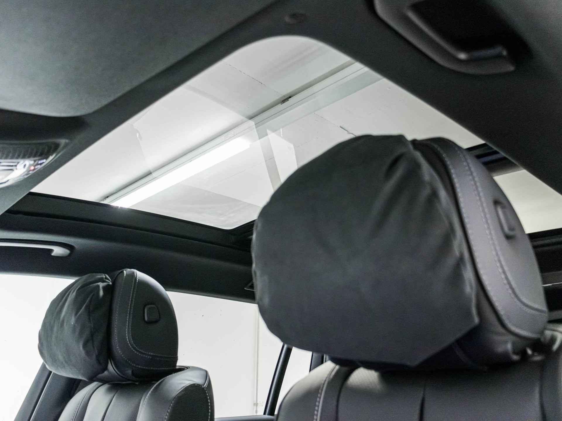 MERCEDES-BENZ GLS 450 d 4matic-image-8