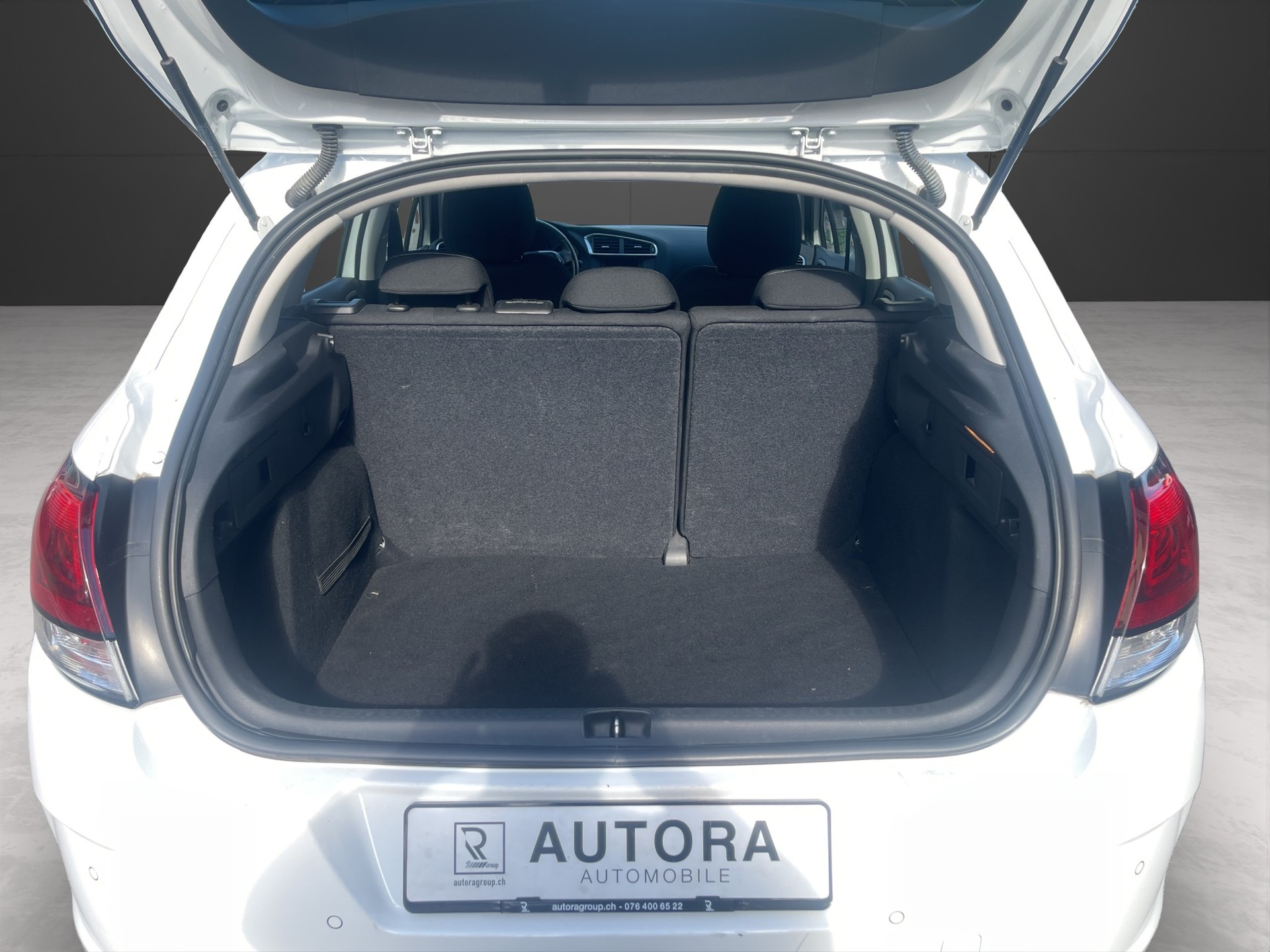 CITROEN C4 1.2 Pure Tech Feel-image-13