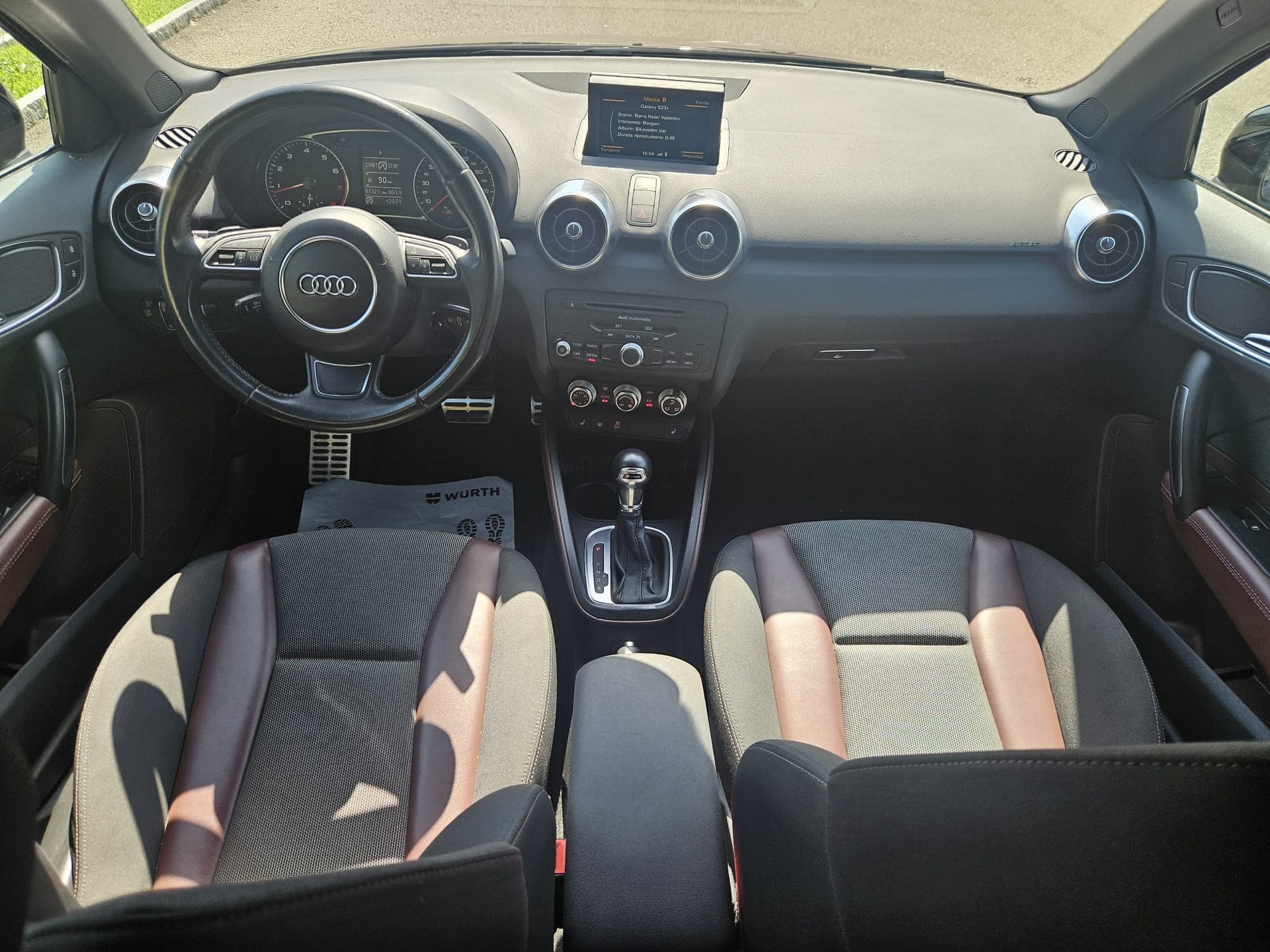 AUDI A1 Sportback 1.4 TFSI Attraction S-tronic-image-6