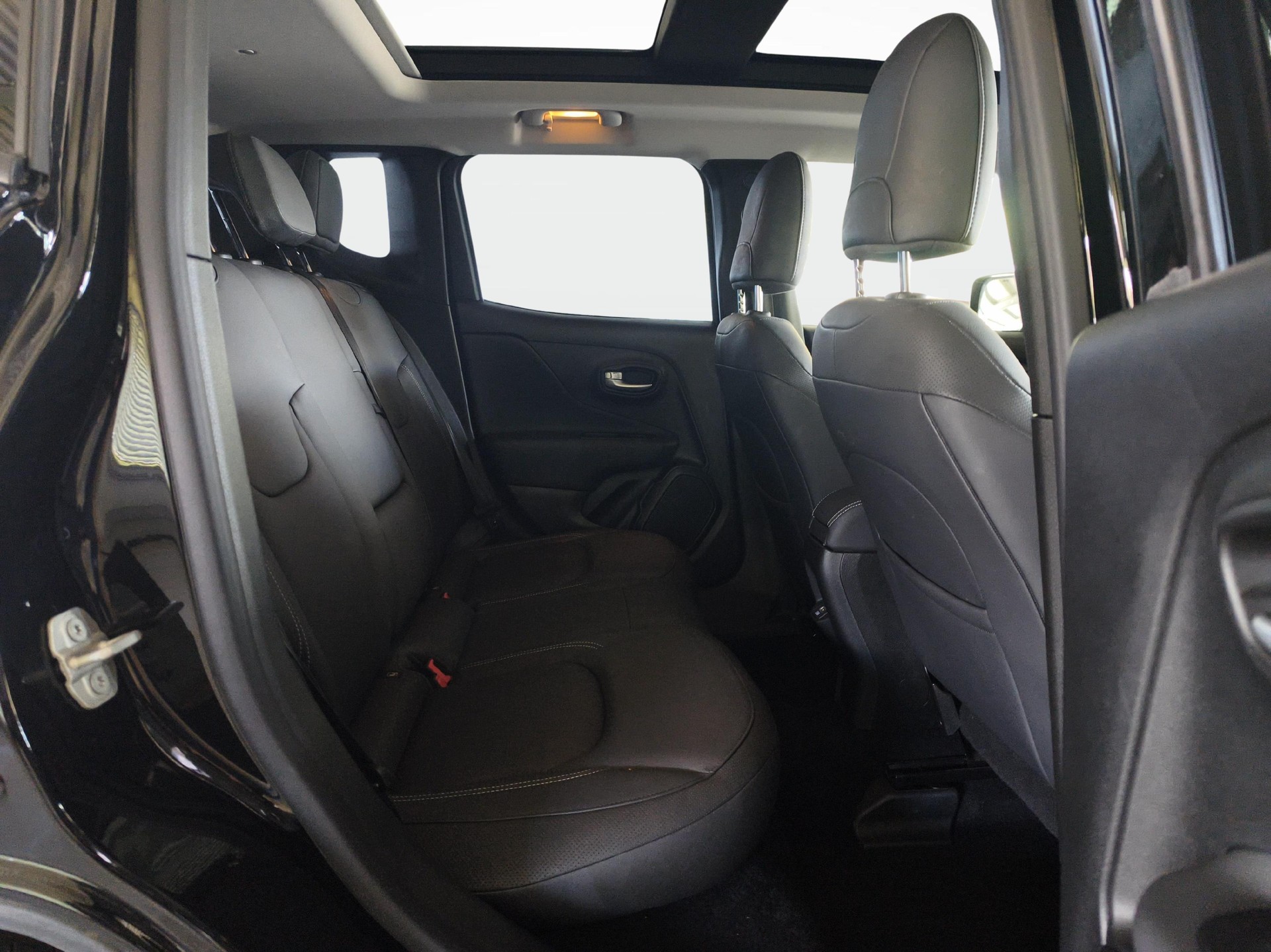 JEEP Renegade 1.5 Turbo Summit-image-12