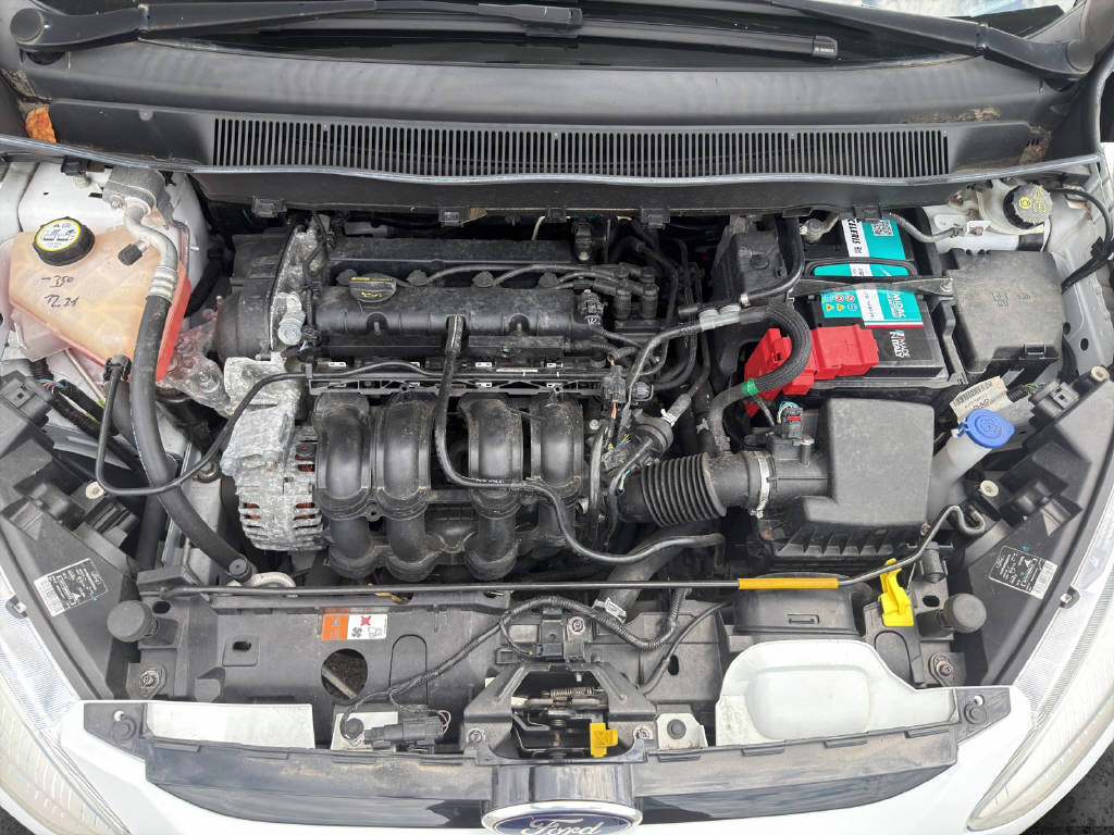 FORD B-Max 1.6i Ti-VCT Titanium FPS-image-18