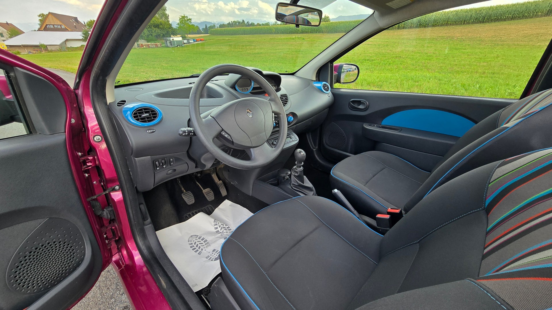 RENAULT Twingo 1.2 16V Liberty-image-17