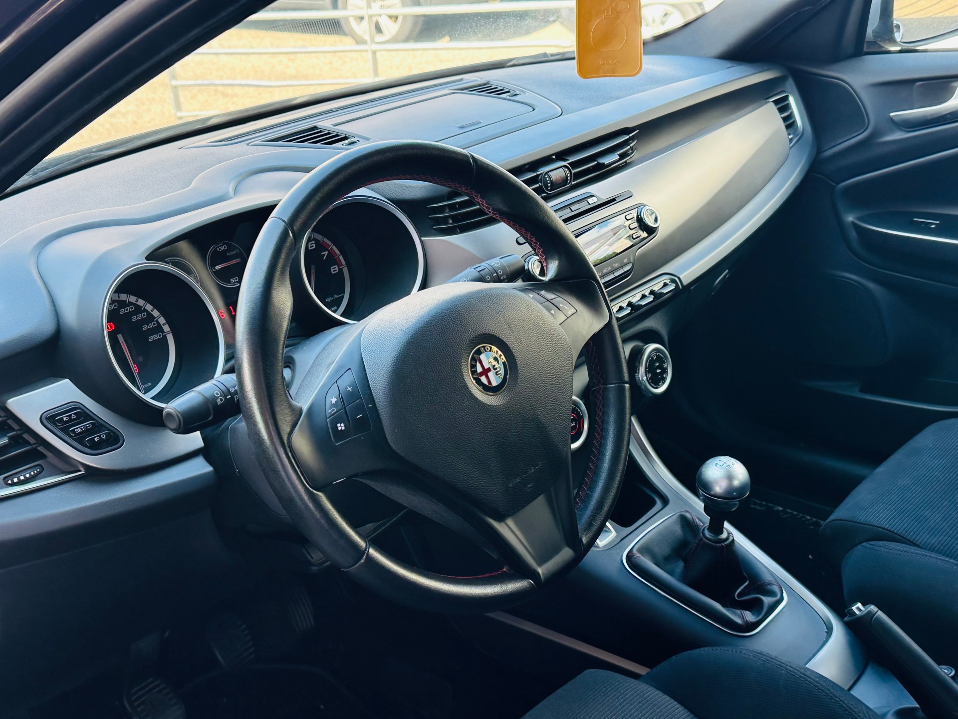 ALFA ROMEO Giulietta 1.4 T Veloce-image-8