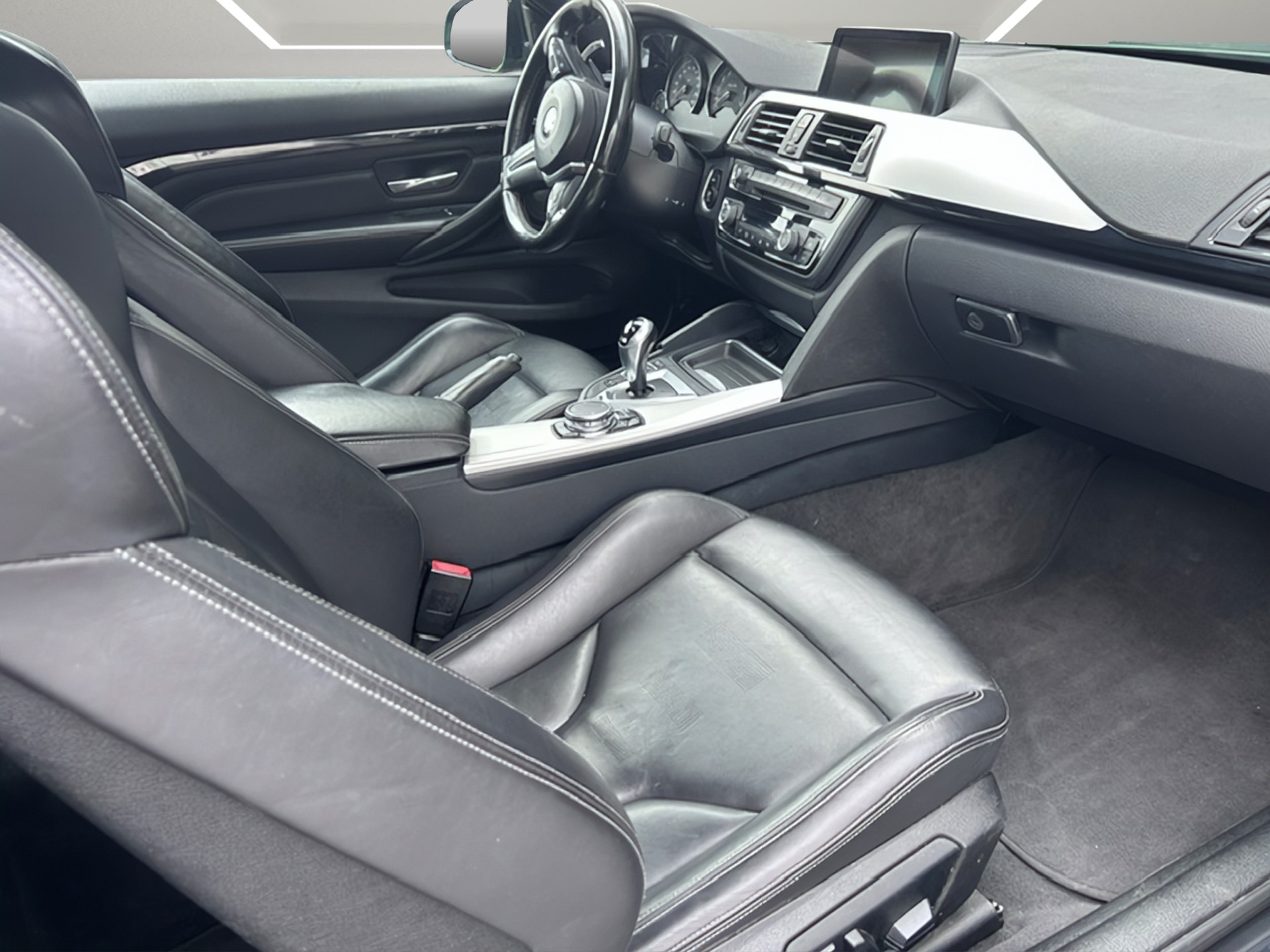 BMW M4 Coupé DKG-image-8