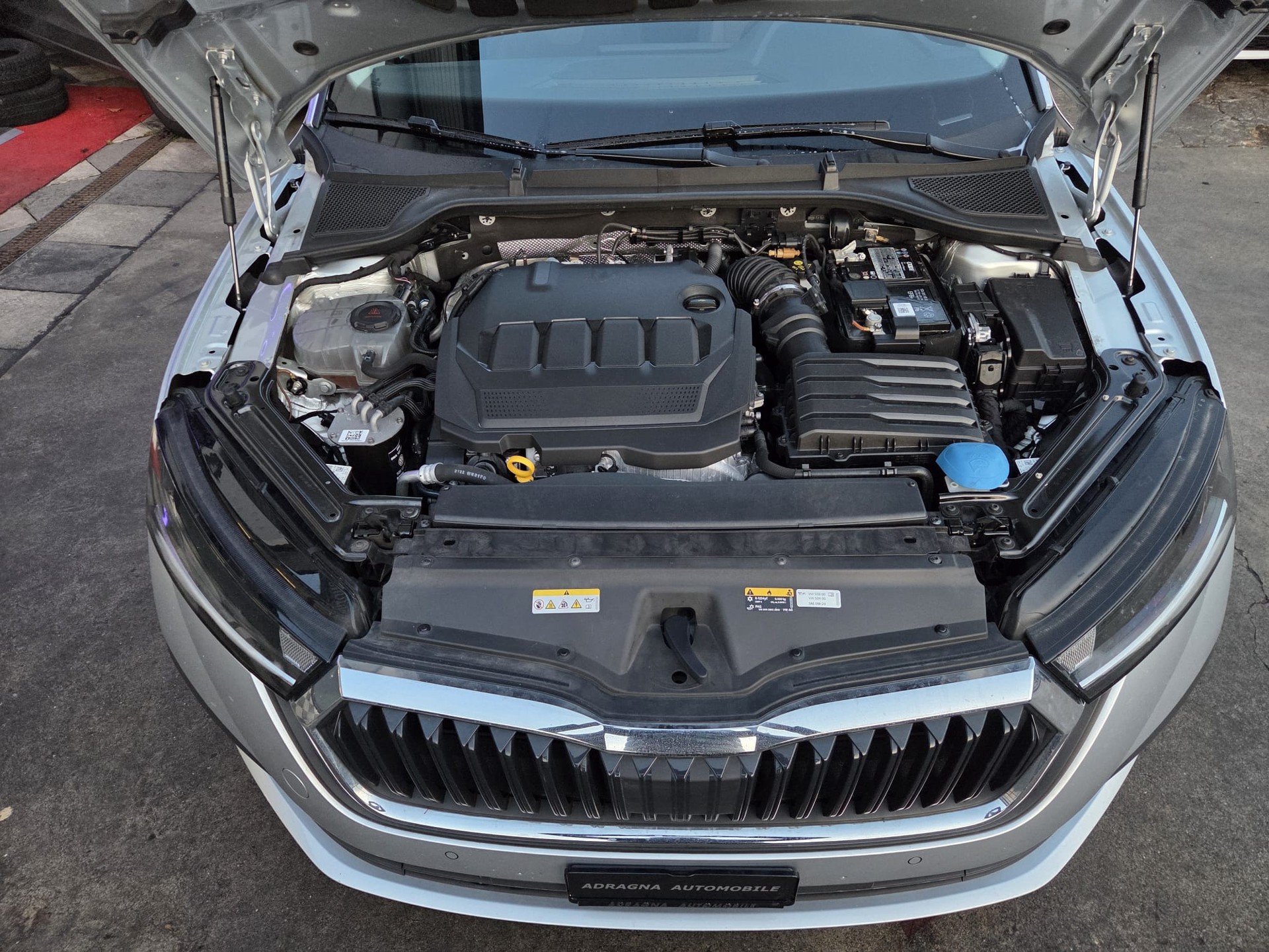 SKODA Octavia Combi 2.0 TDI DSG Ambition 4x4-image-31