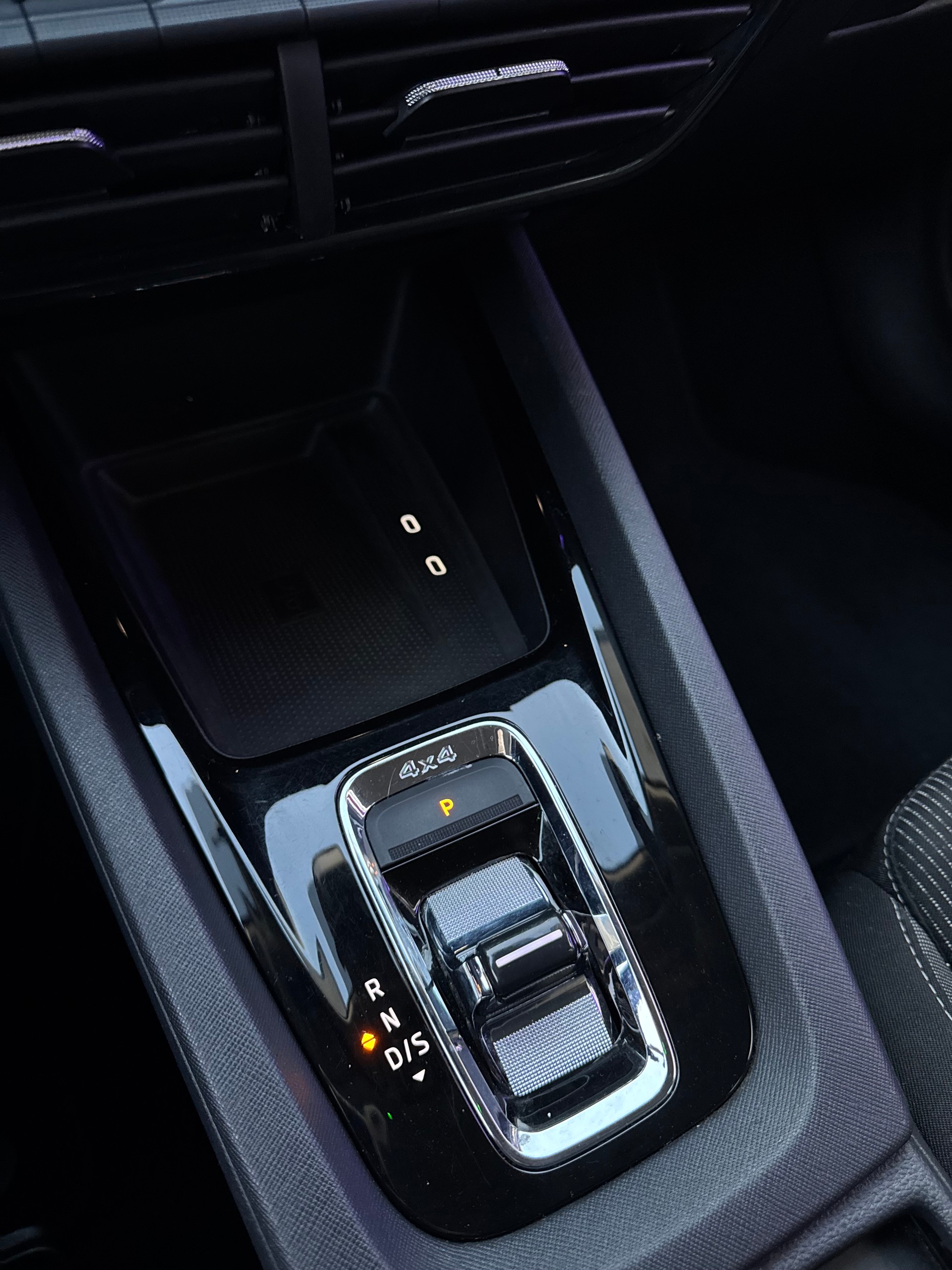 SKODA Octavia Combi 2.0 TDI DSG Ambition 4x4-image-23