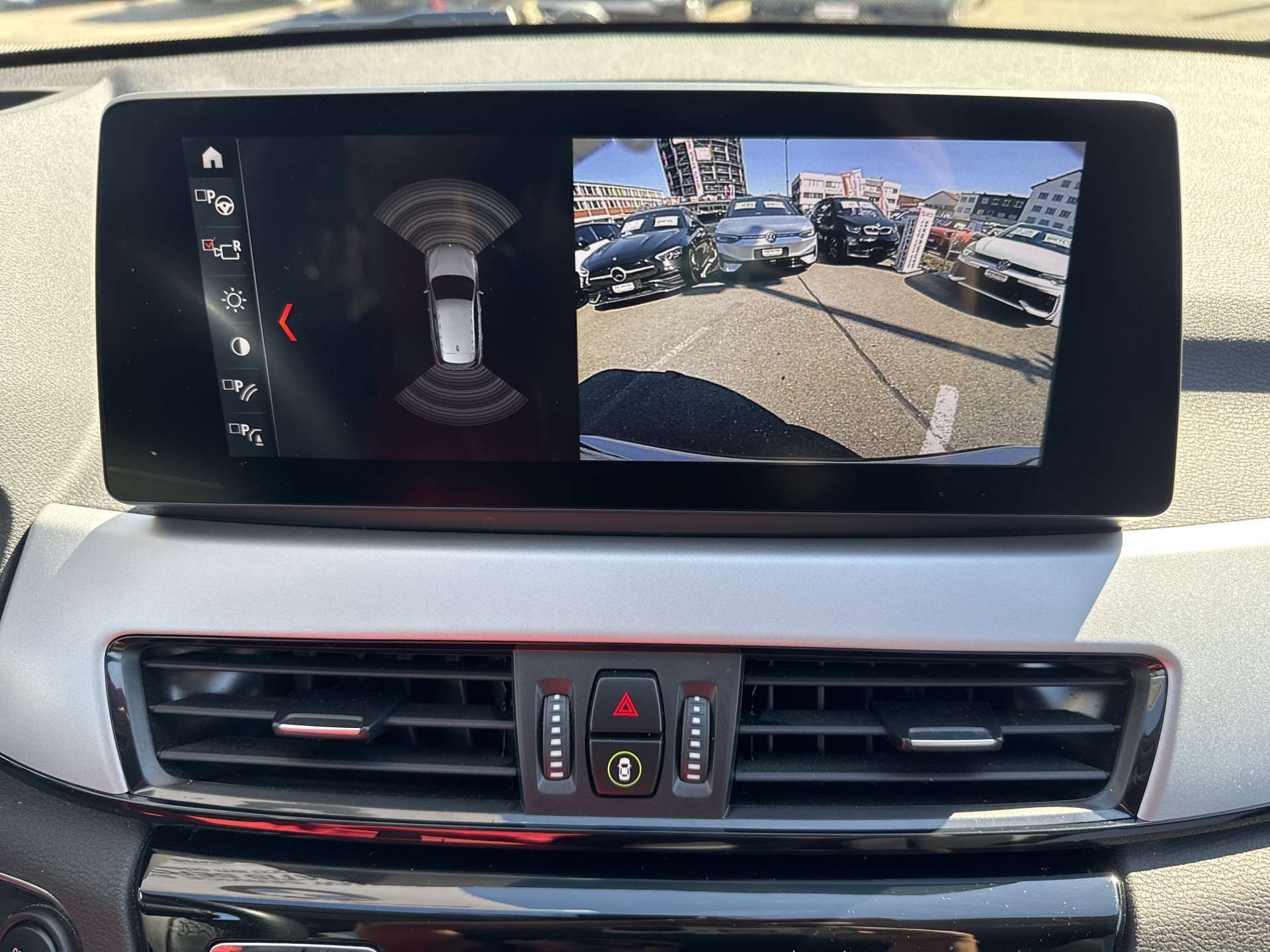 BMW X1 xDrive 25e 220PS Steptronic-Automat-image-9