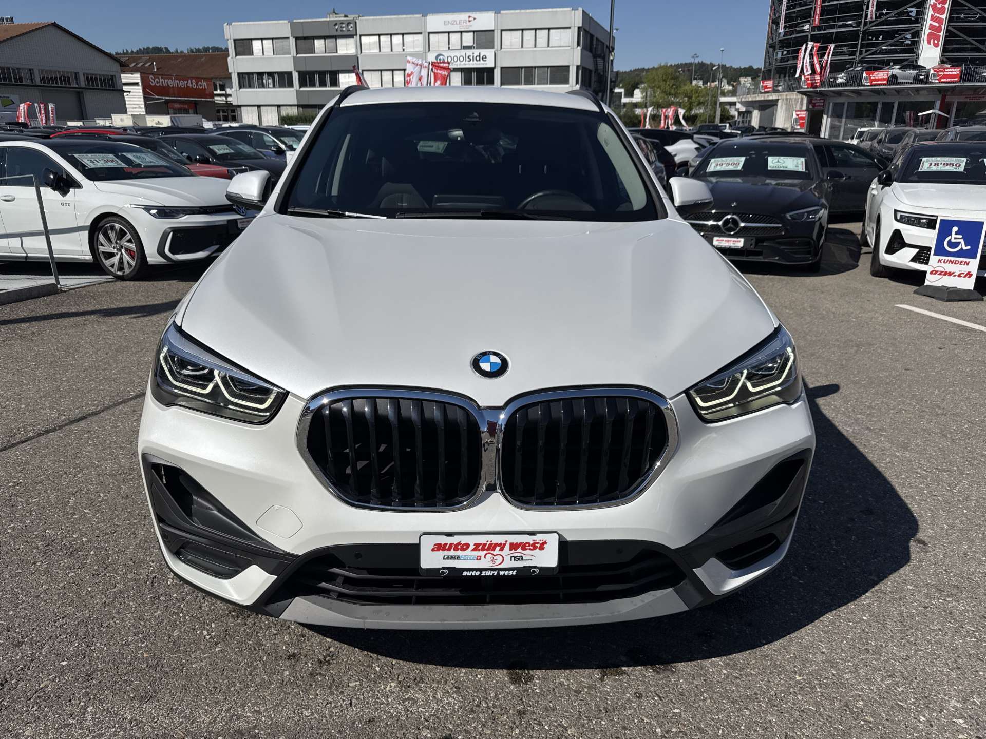 BMW X1 xDrive 25e 220PS Steptronic-Automat-image-13