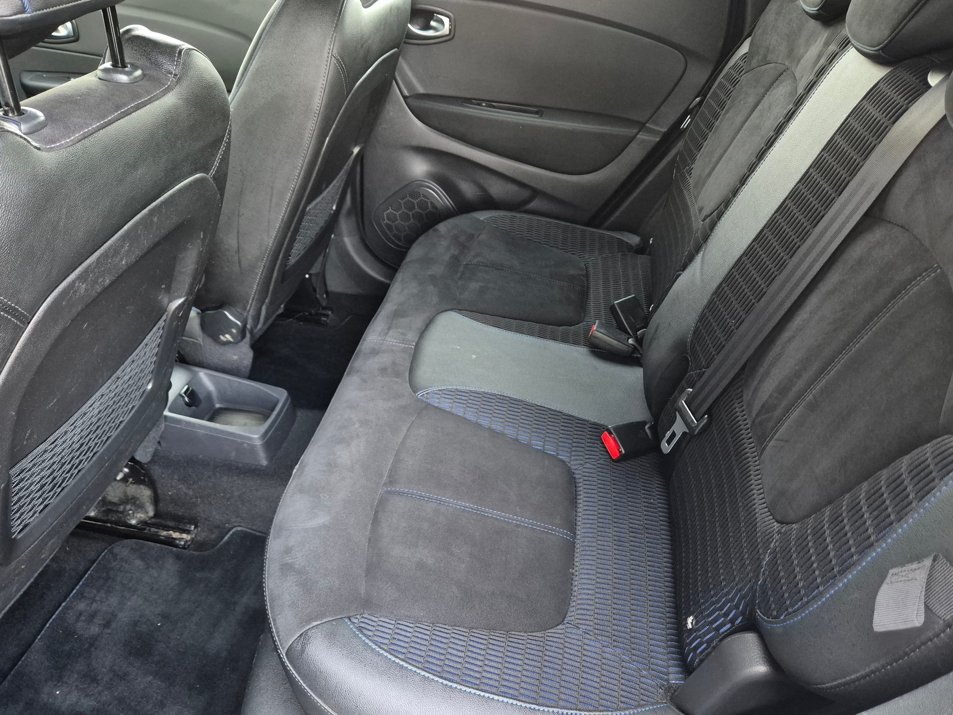 RENAULT Captur 1.3 T 16V S-Edition EDC-image-12