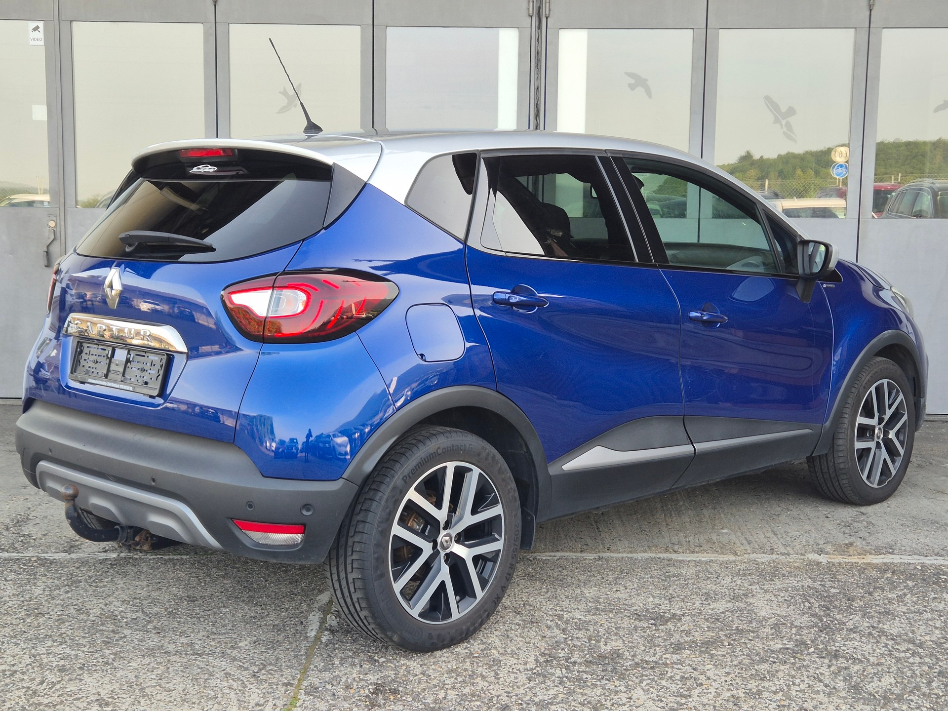 RENAULT Captur 1.3 T 16V S-Edition EDC-image-4
