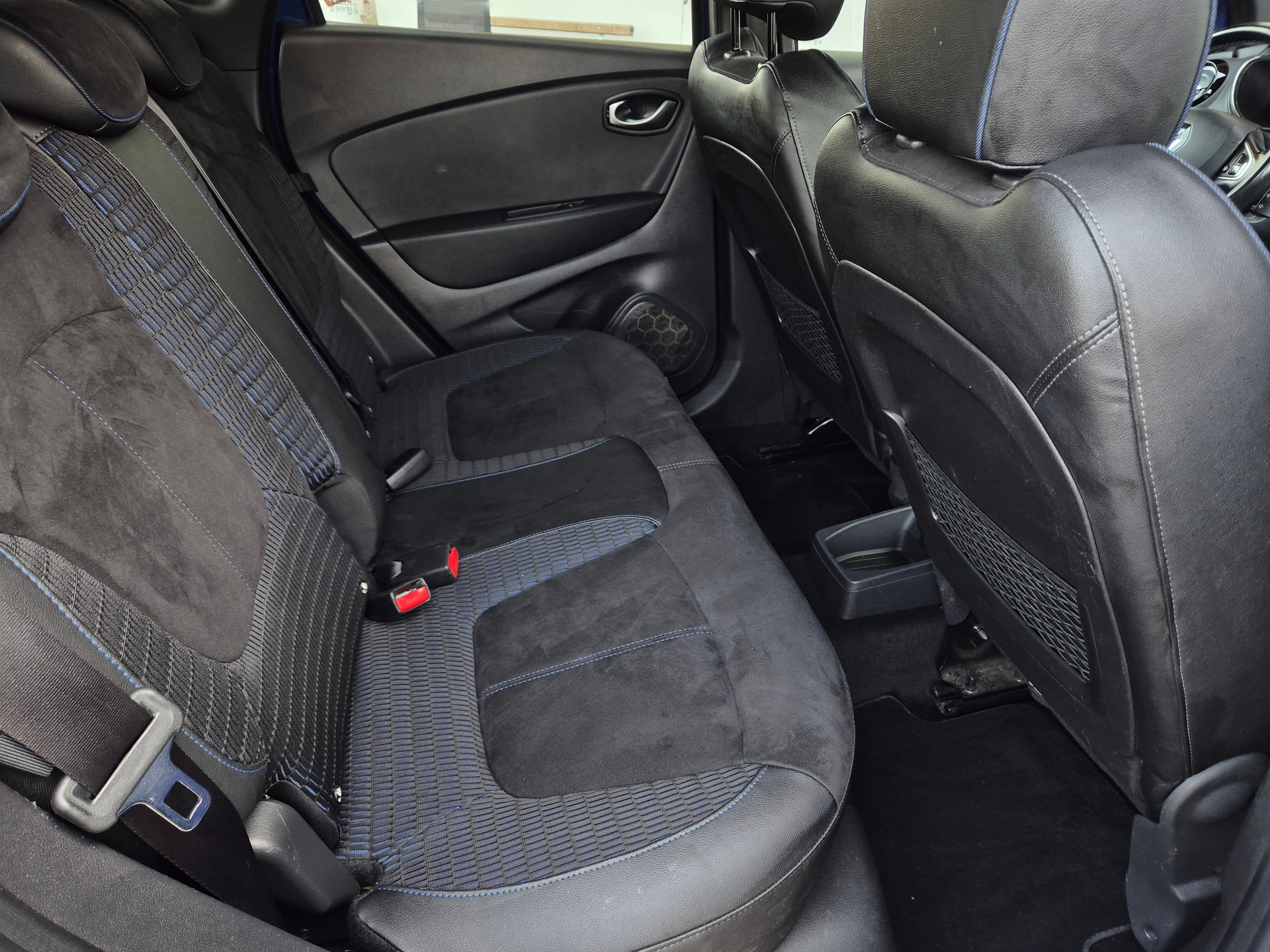 RENAULT Captur 1.3 T 16V S-Edition EDC-image-13