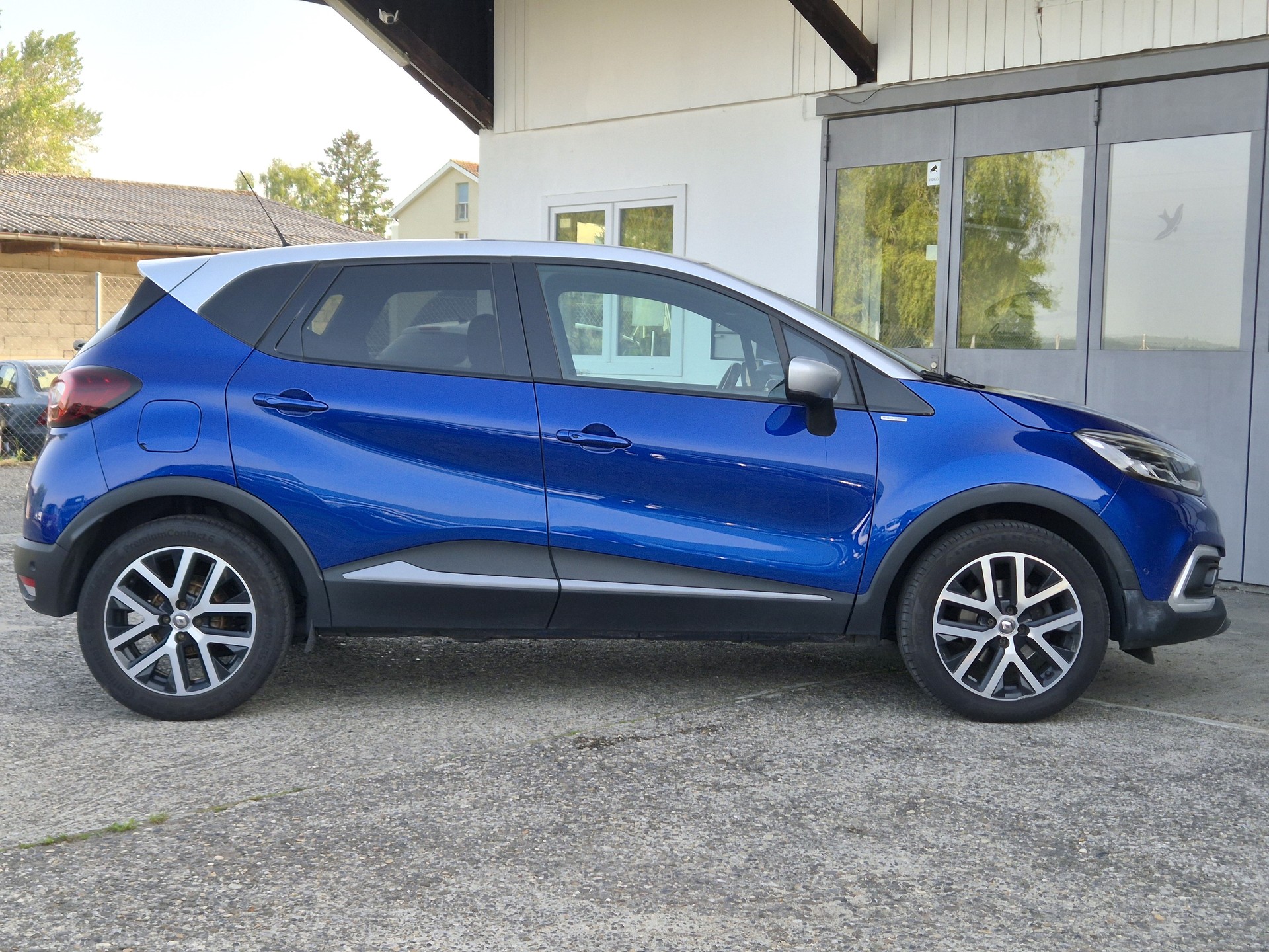 RENAULT Captur 1.3 T 16V S-Edition EDC-image-3