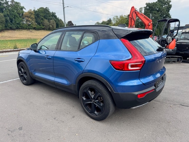 VOLVO XC40 T4 R-Design Geartronic-image-2