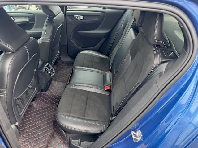 VOLVO XC40 T4 R-Design Geartronic-image-7