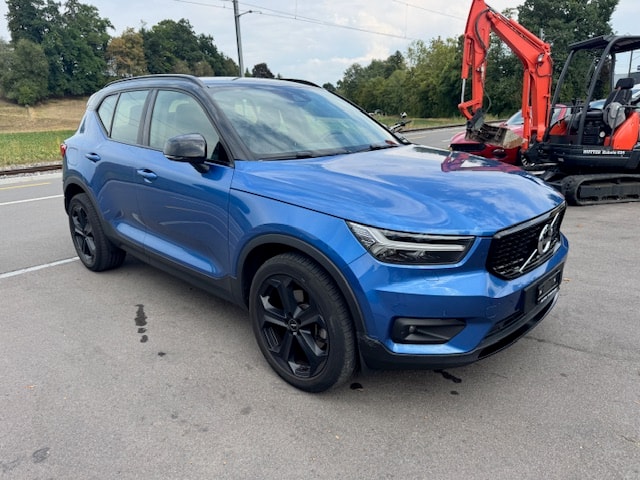 VOLVO XC40 T4 R-Design Geartronic-image-1