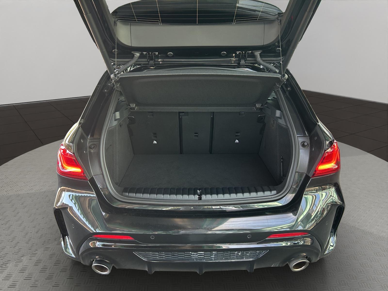 BMW M135i xDrive-image-28
