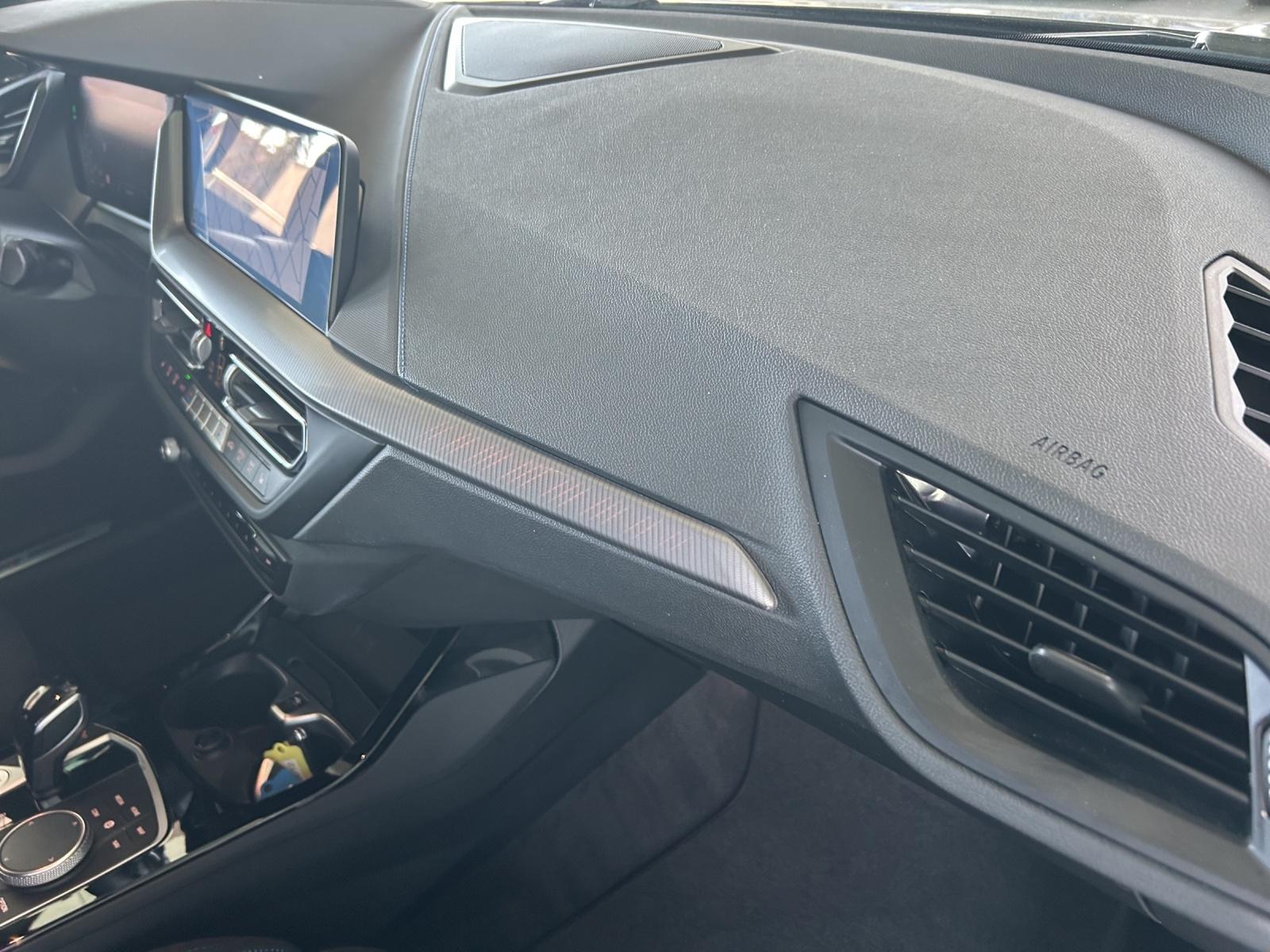 BMW M135i xDrive-image-5
