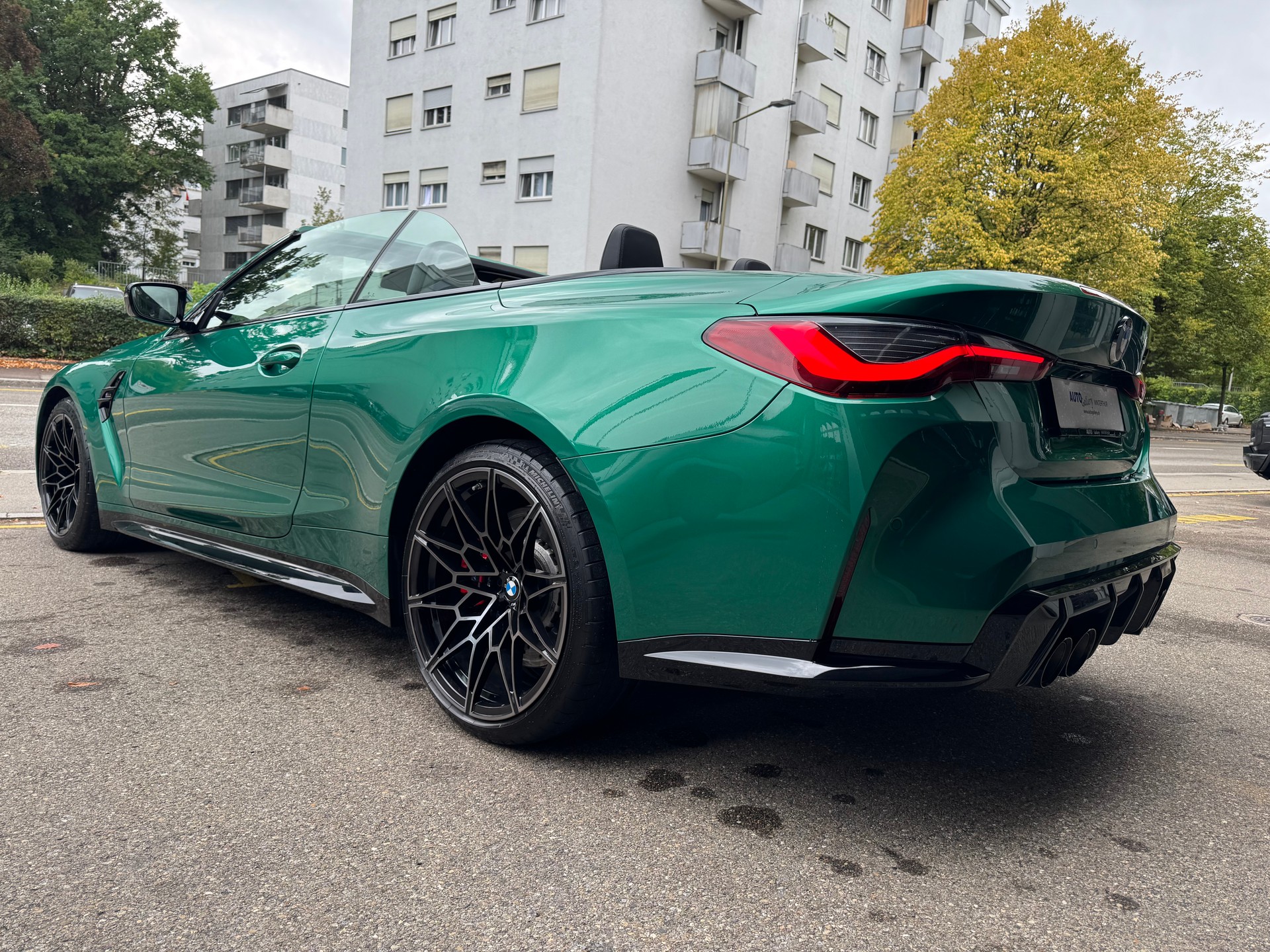 BMW M4 Cabrio Competition M xDrive-image-6