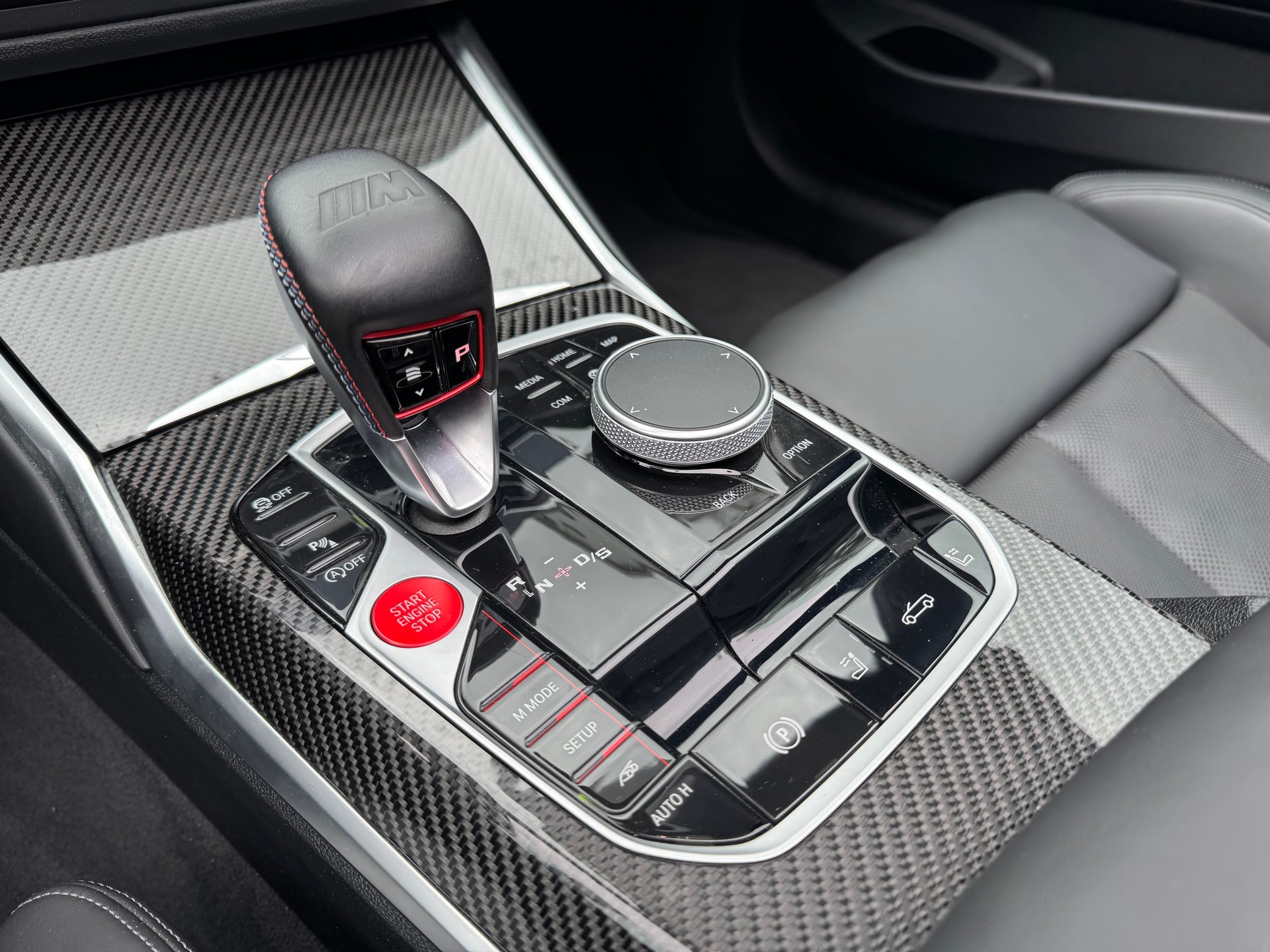 BMW M4 Cabrio Competition M xDrive-image-11