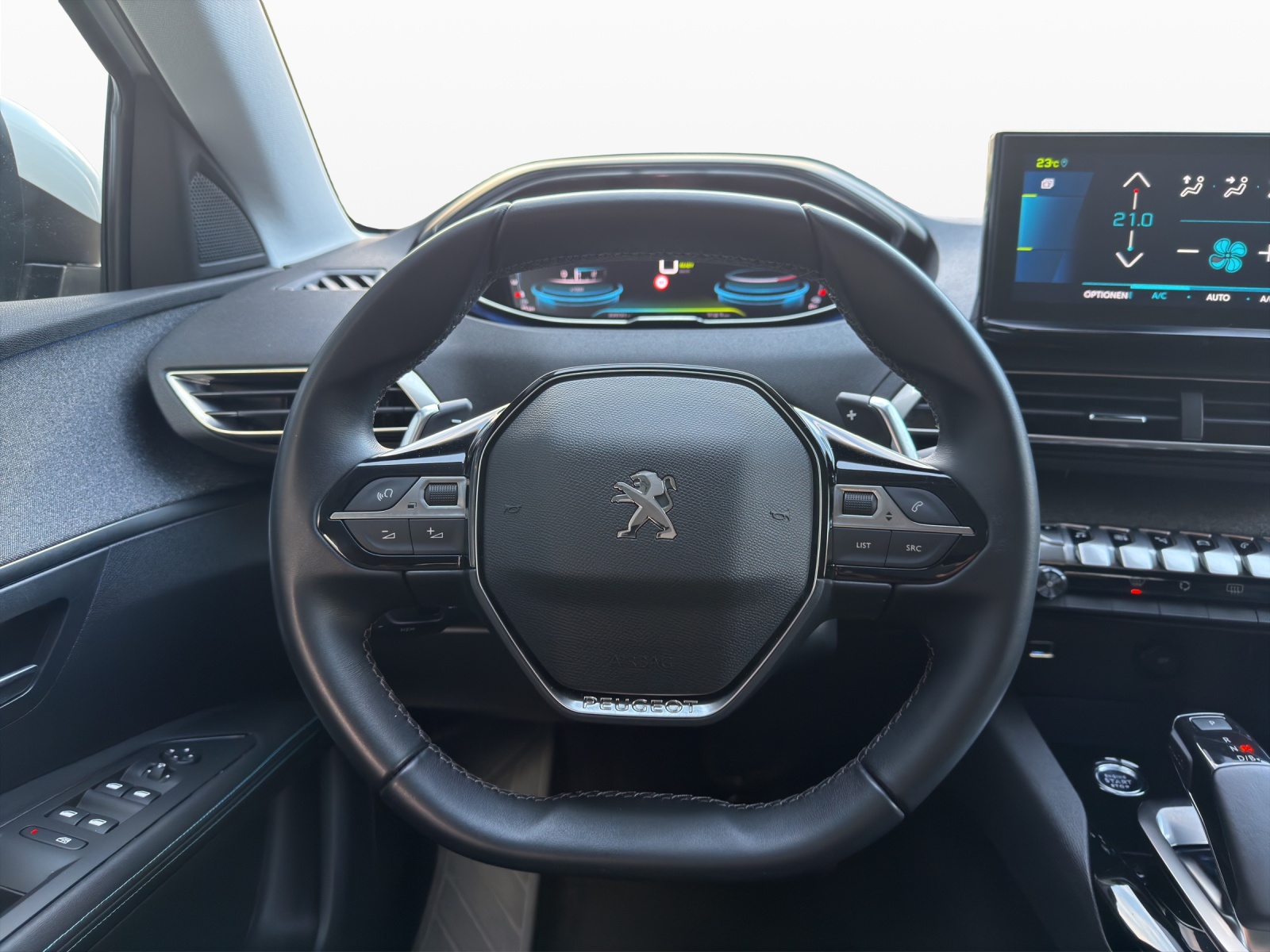 PEUGEOT 3008 225e Hybrid2 Allure Pack EAT8-image-10