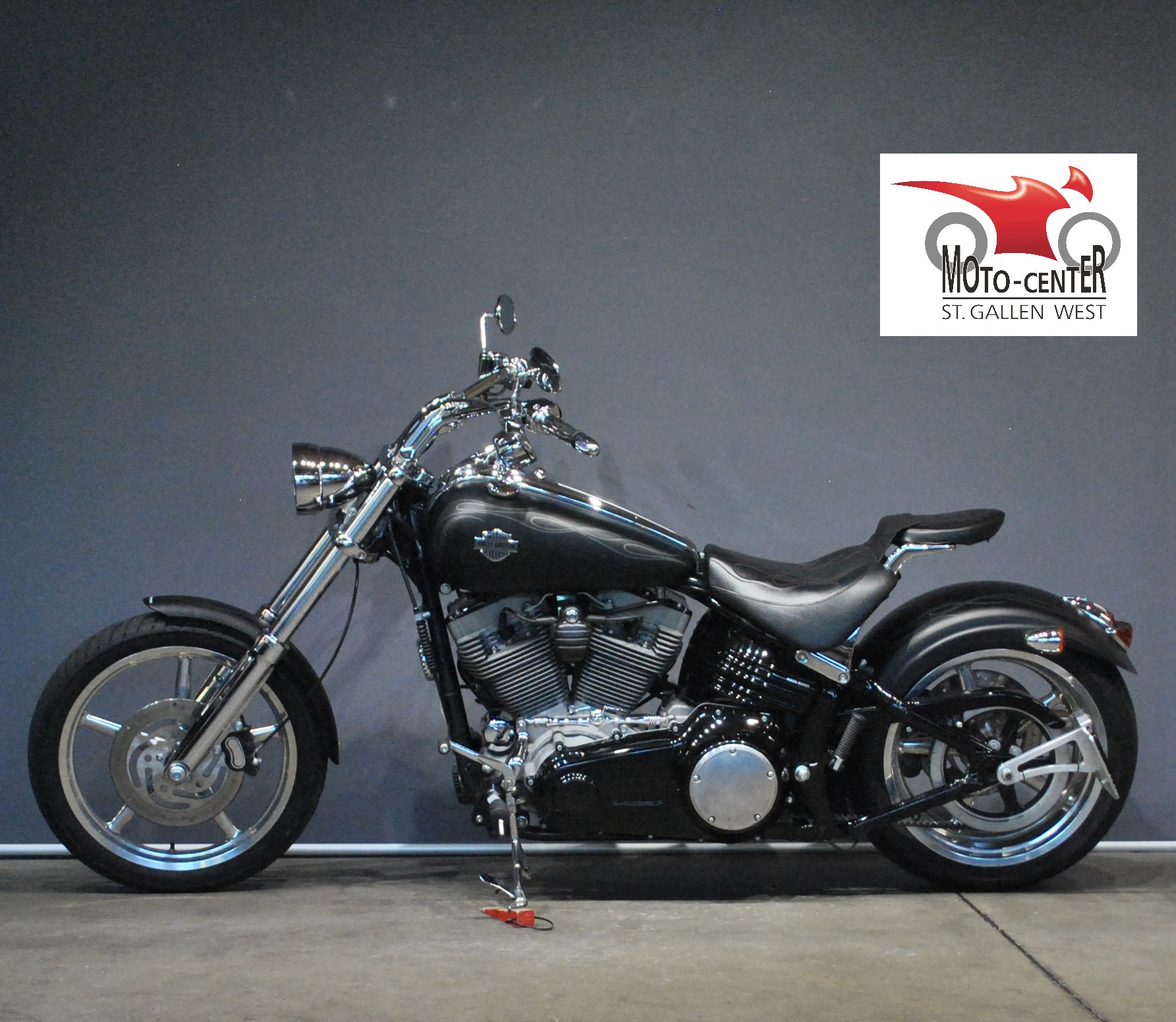 HARLEY-DAVIDSON FXCWC-showroom-element-2