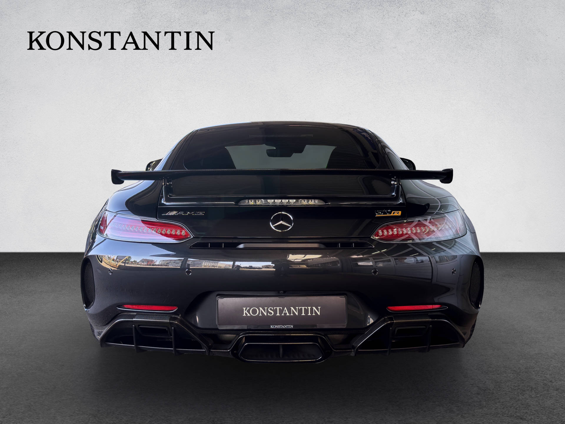 MERCEDES-BENZ AMG GT R Coupé-image-4