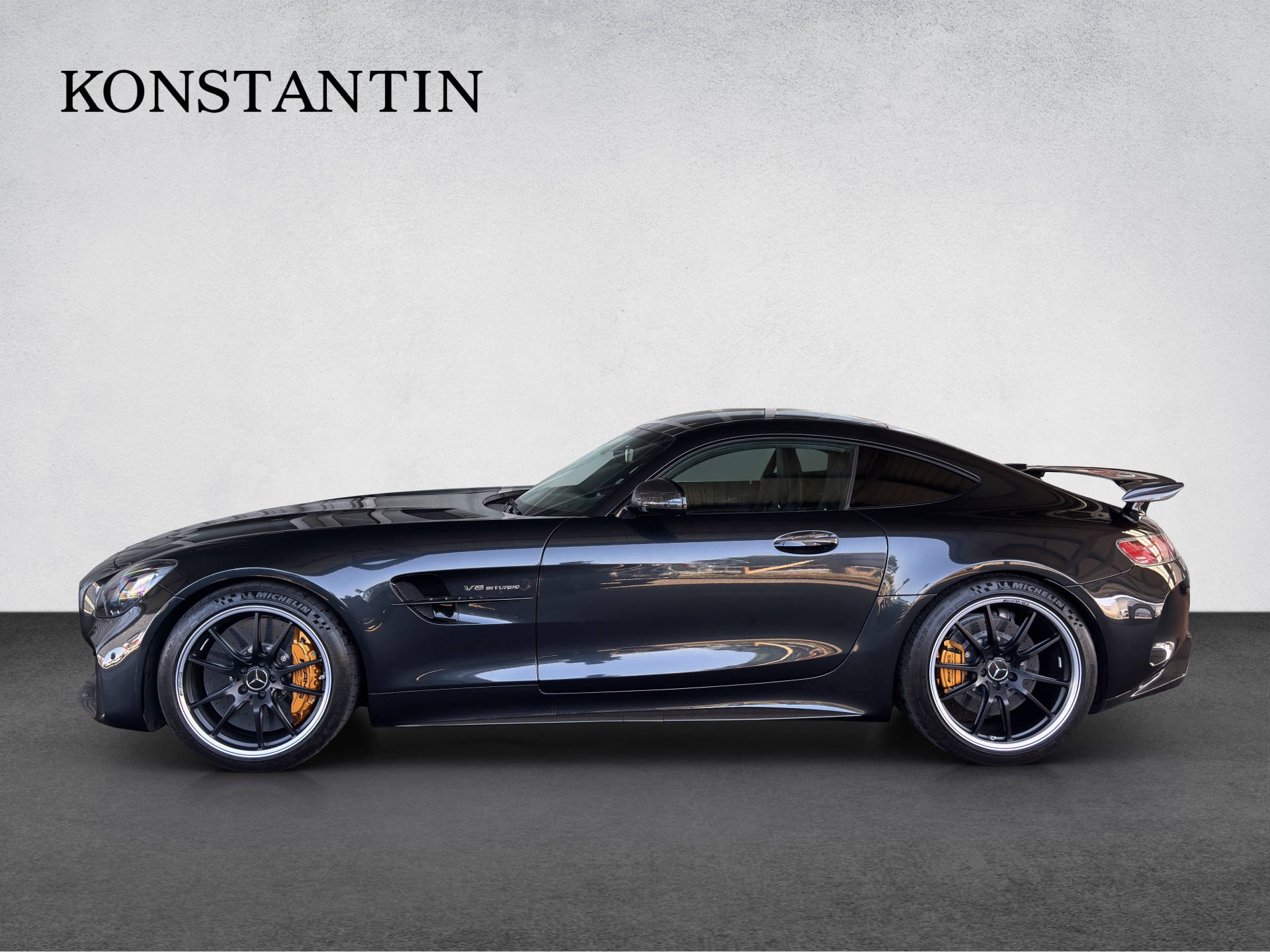 MERCEDES-BENZ AMG GT R Coupé-image-2